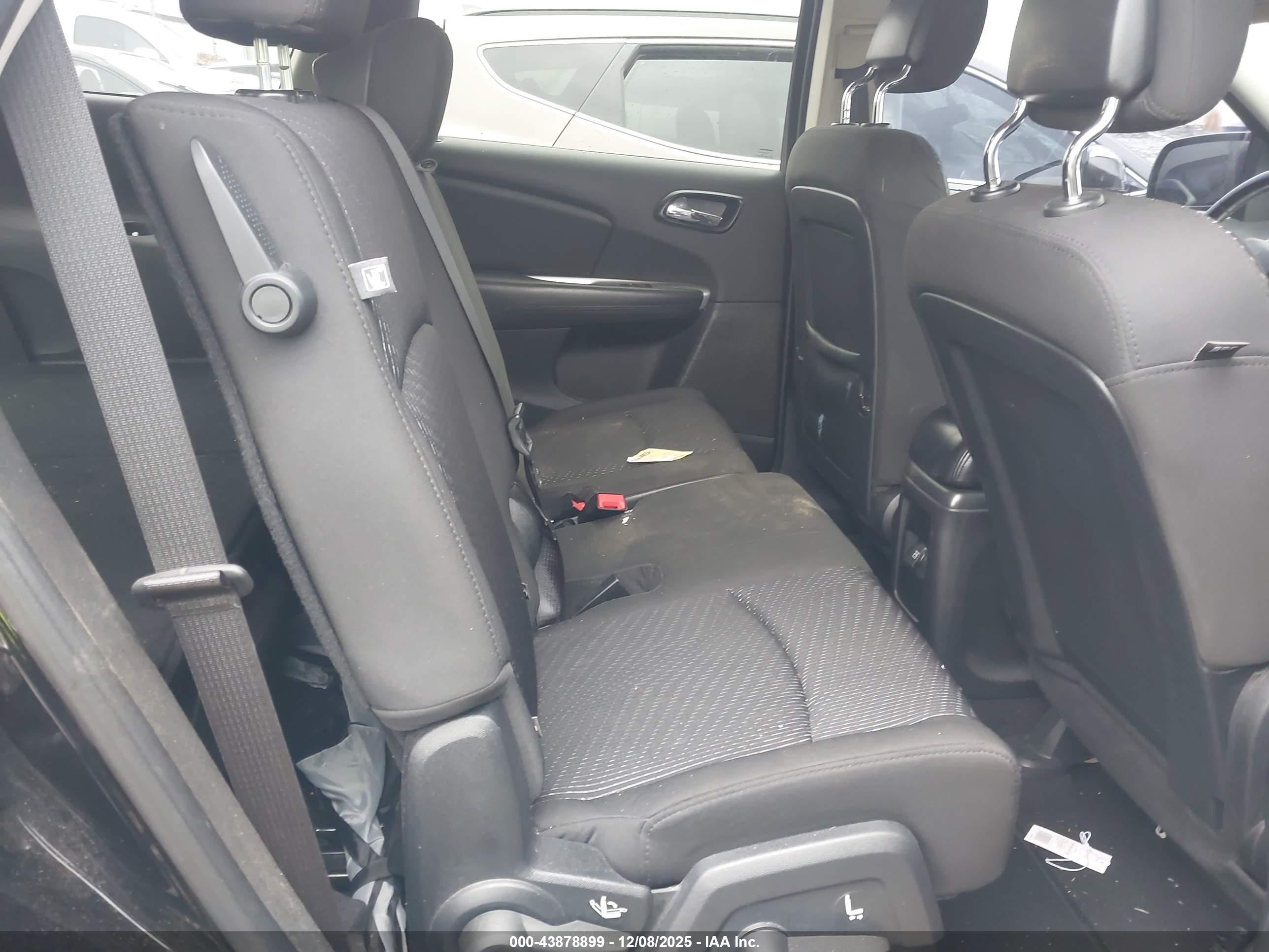 DODGE JOURNEY image 8