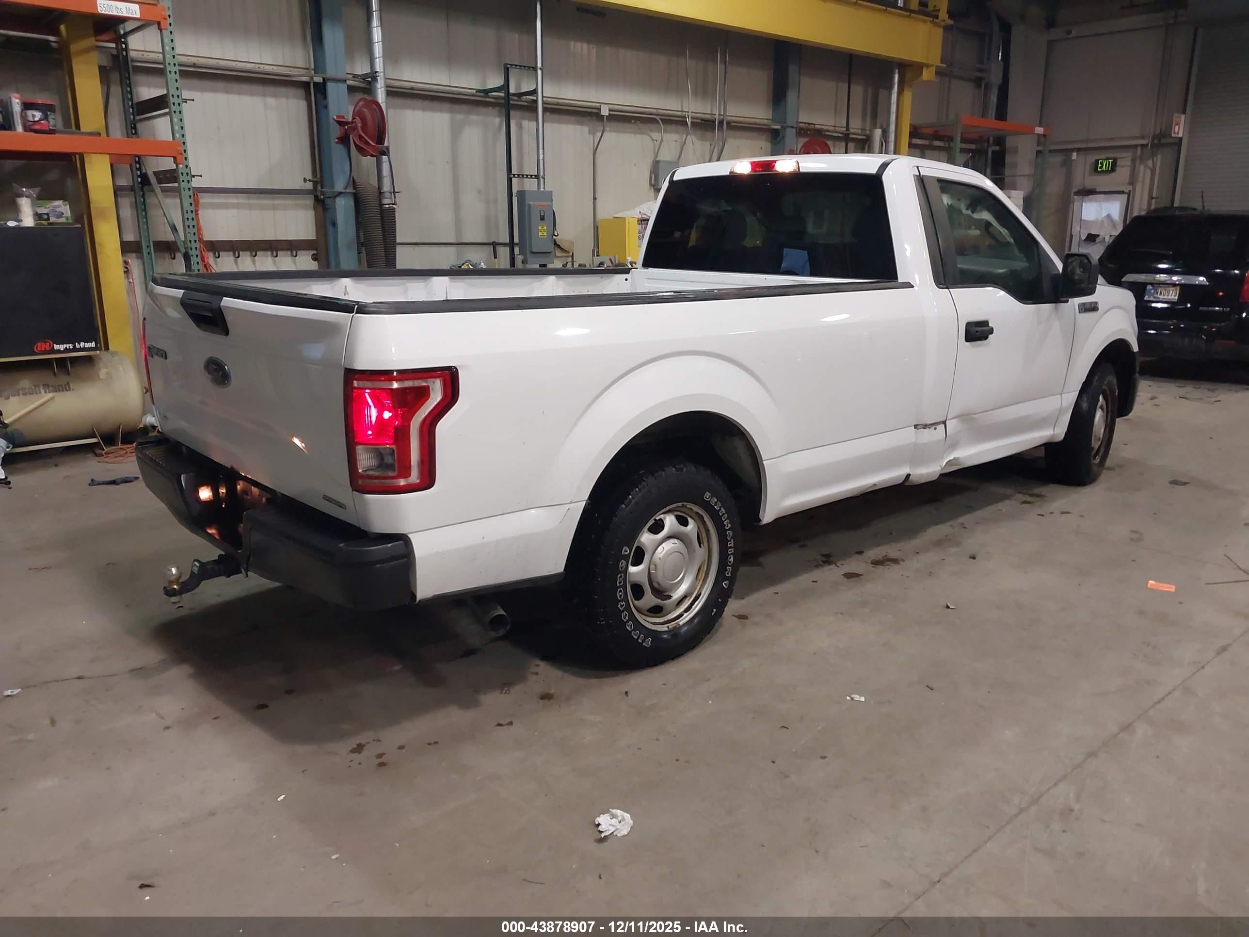 FORD F-150 image 4