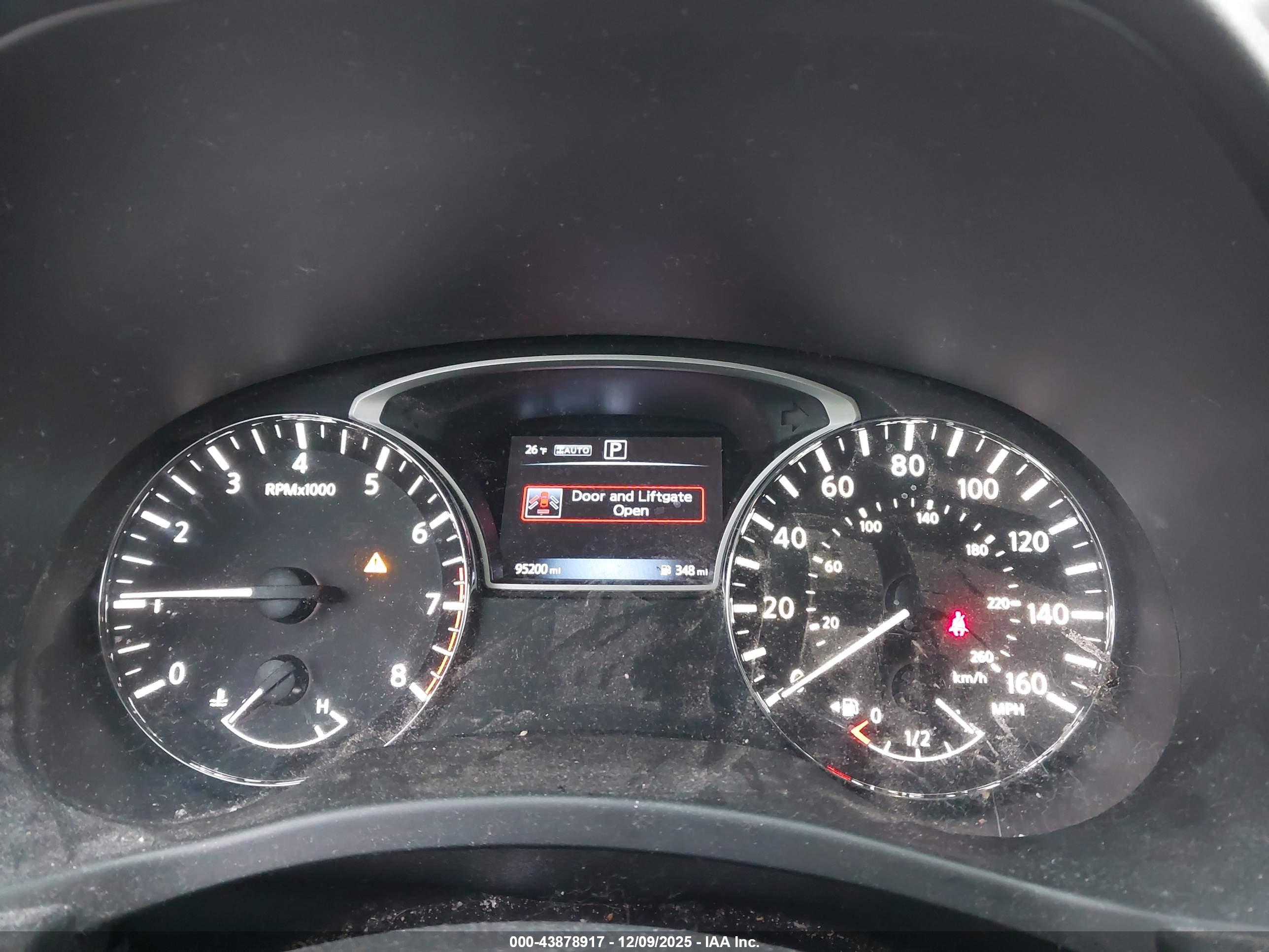 NISSAN PATHFINDER image 7