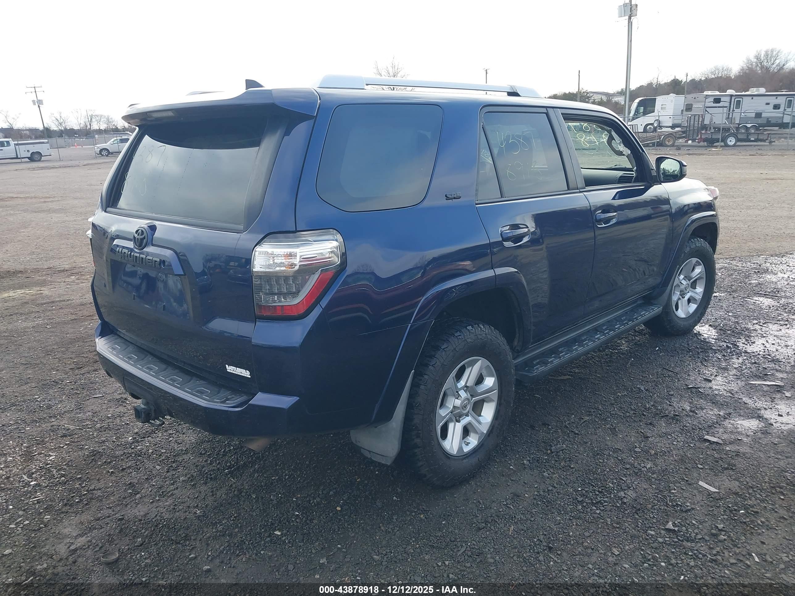 TOYOTA 4RUNNER image 4