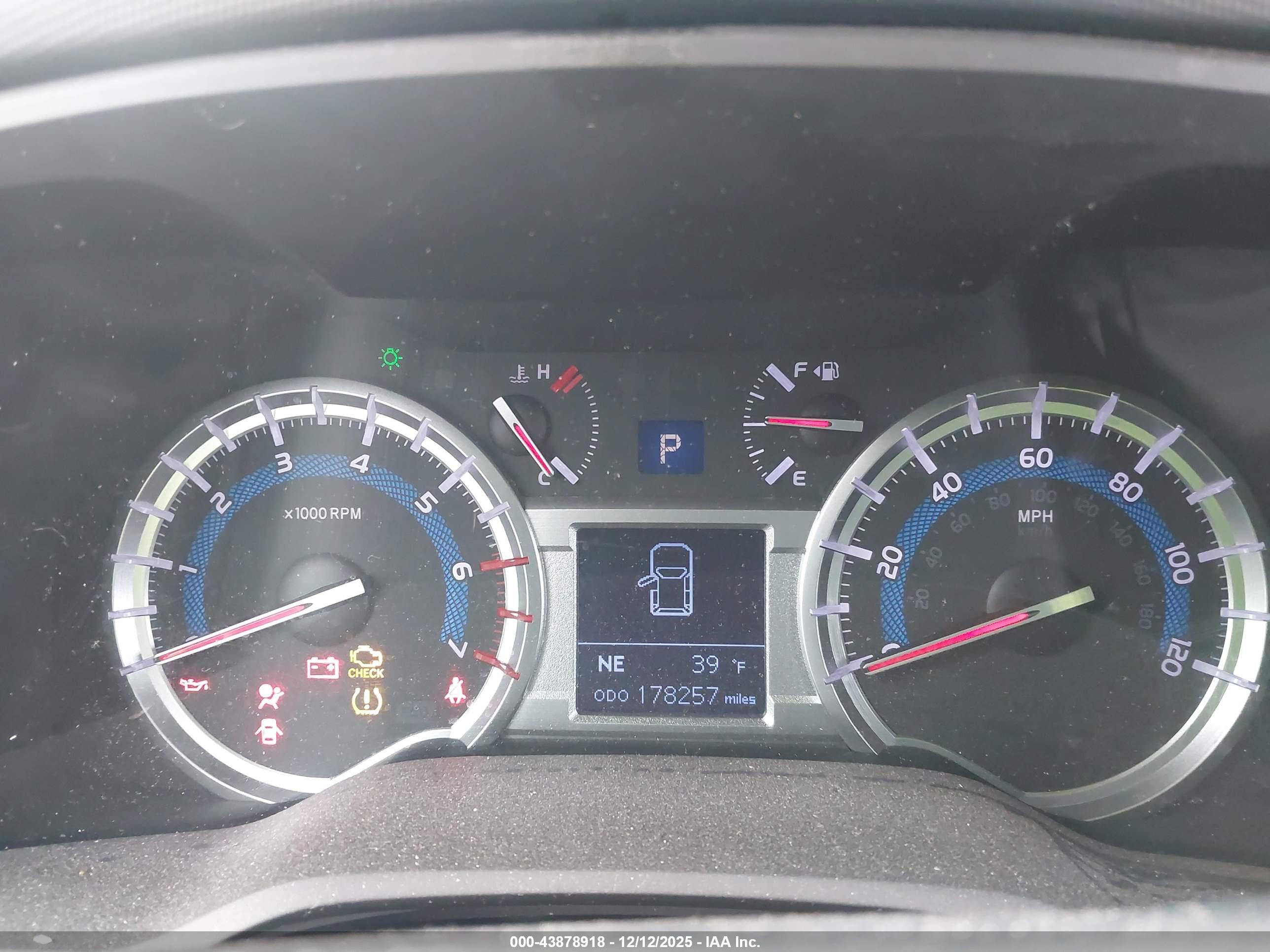TOYOTA 4RUNNER image 7