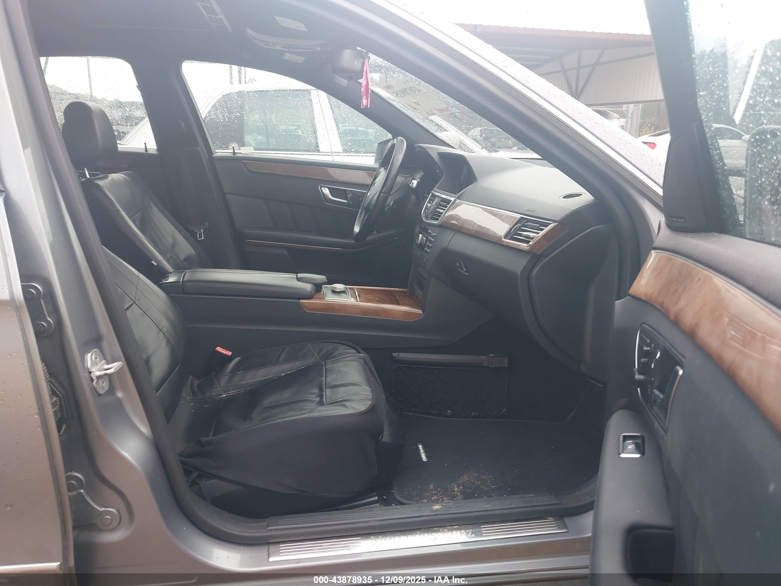 MERCEDES-BENZ E image 5