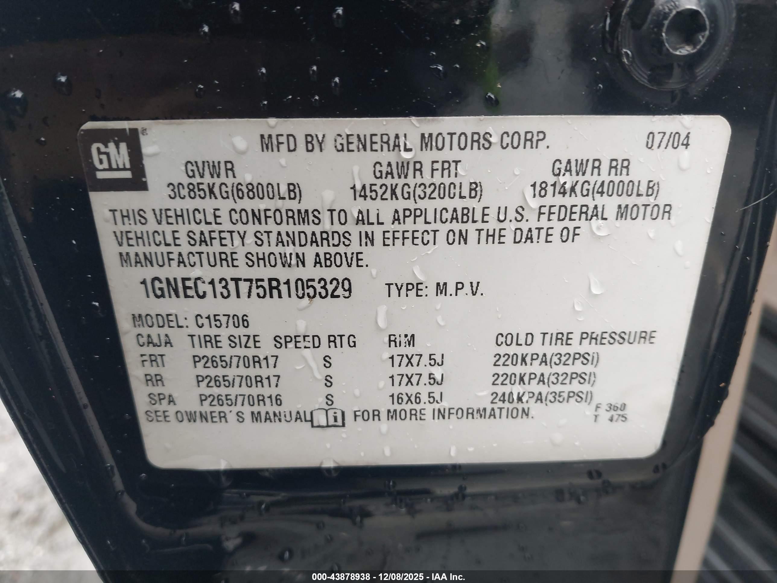 CHEVROLET TAHOE image 9