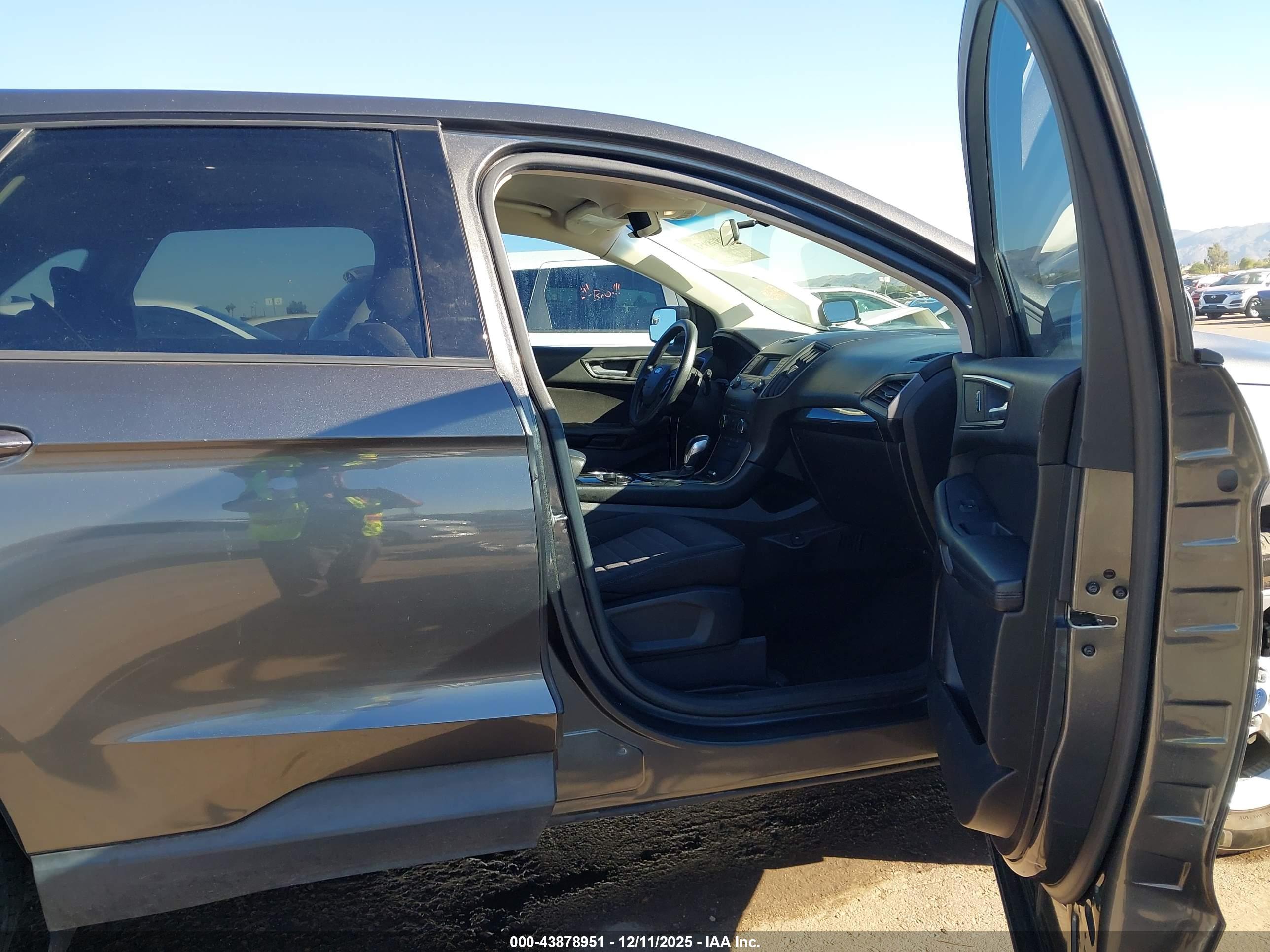 FORD EDGE image 5