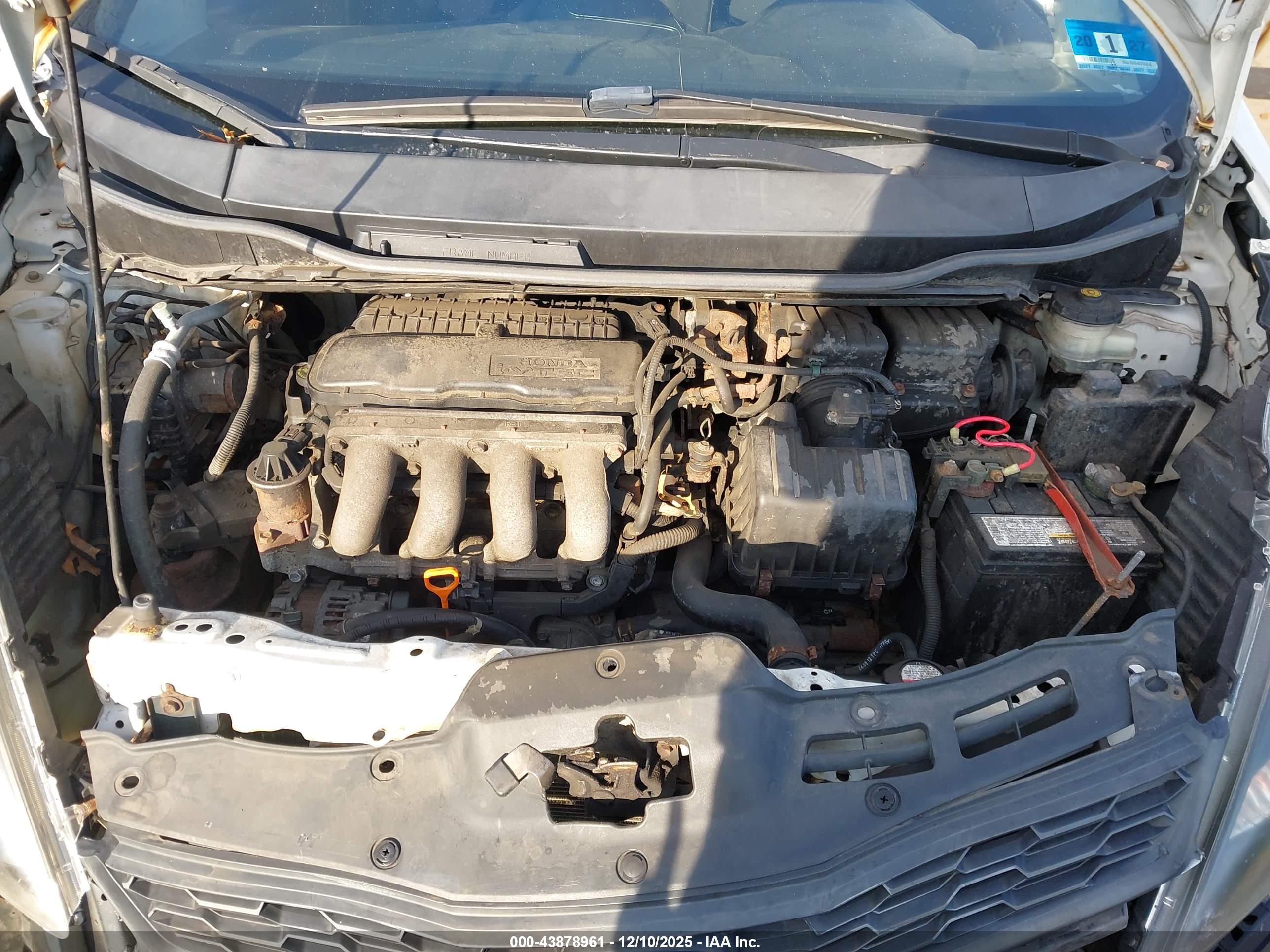 HONDA FIT image 10