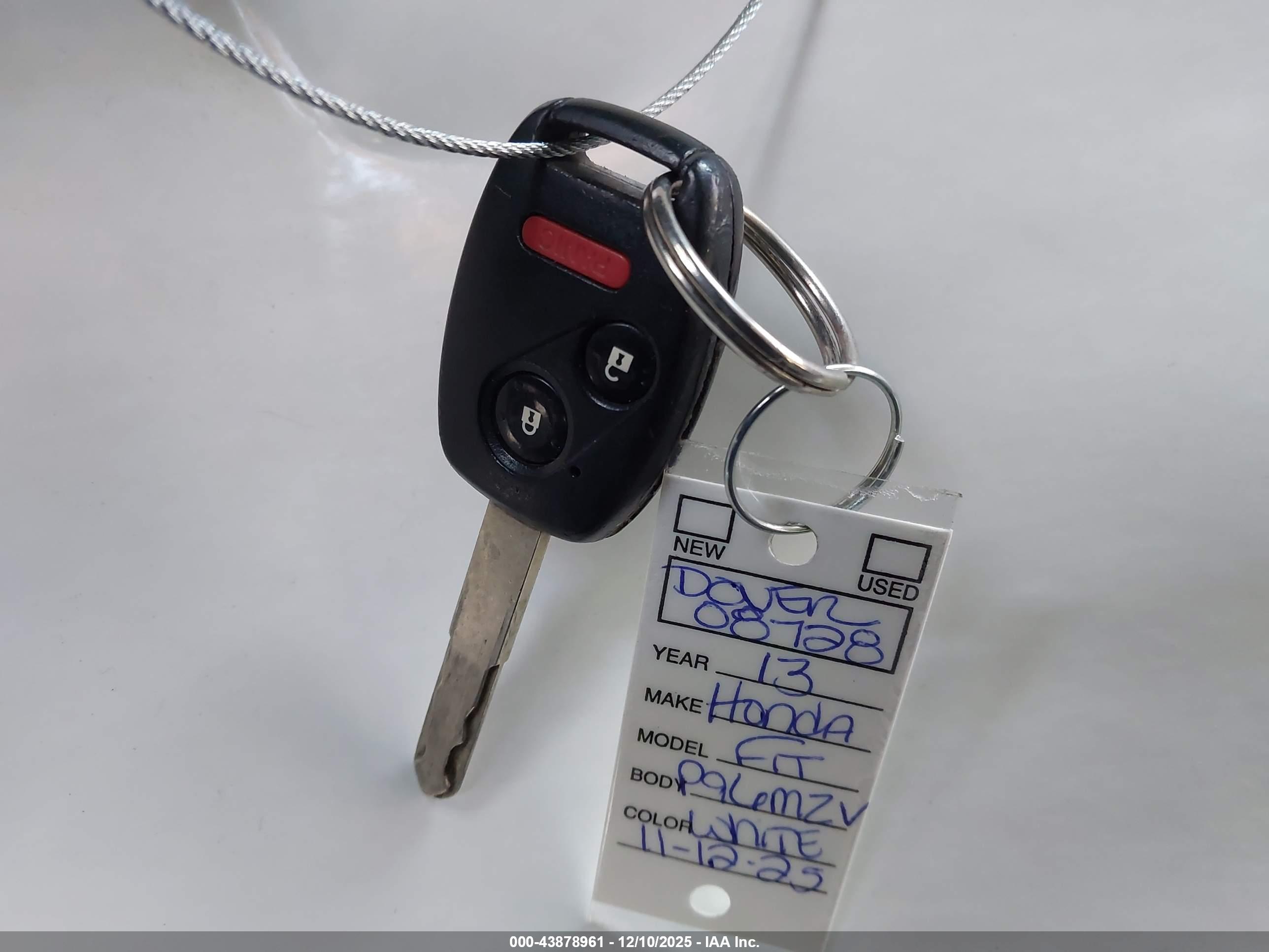 HONDA FIT image 11