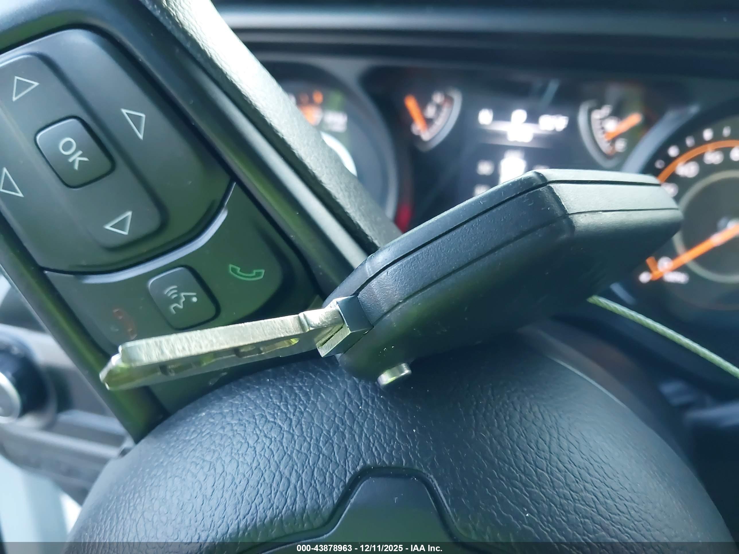 JEEP GLADIATOR image 11