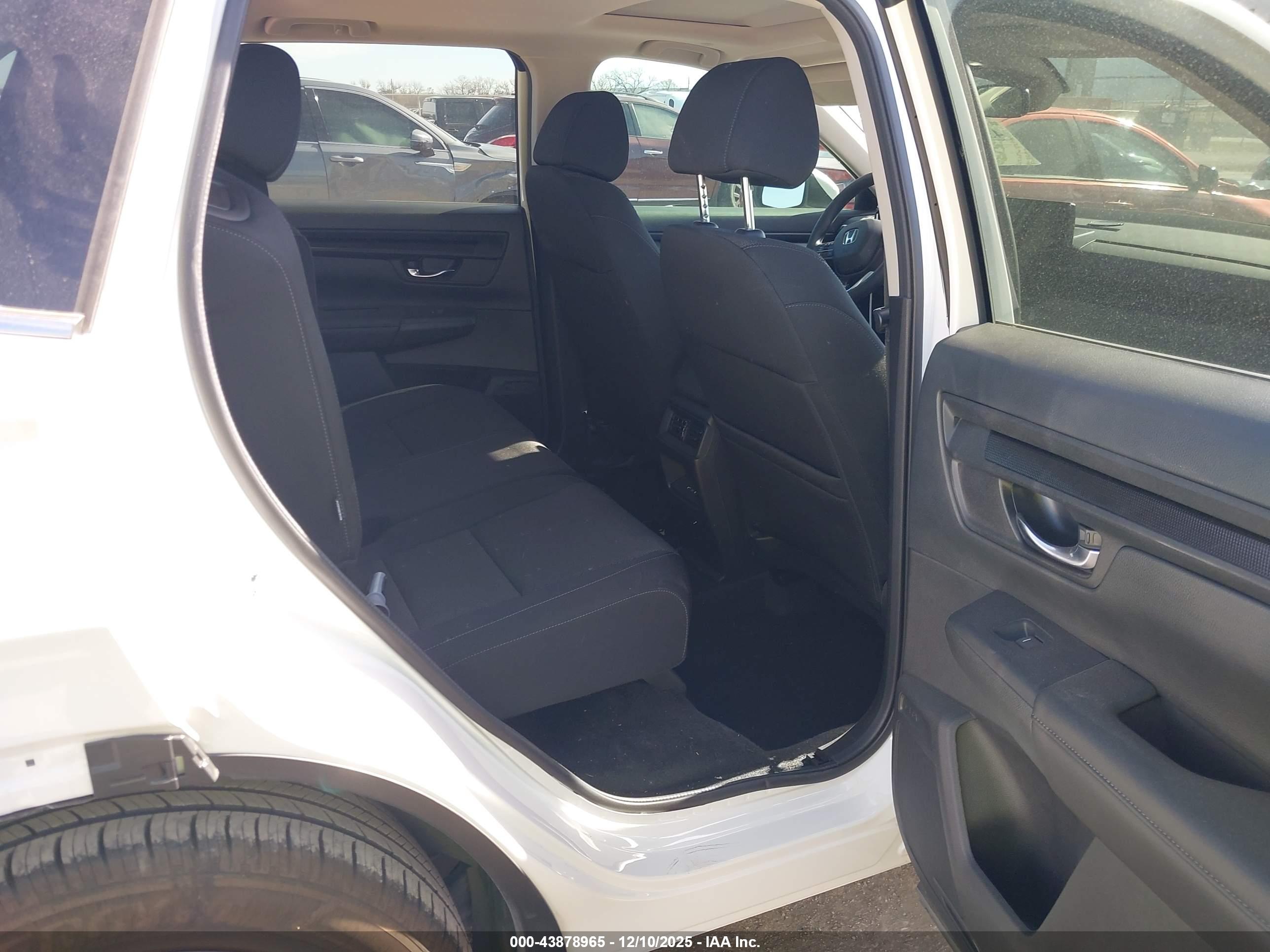 HONDA CR-V image 8