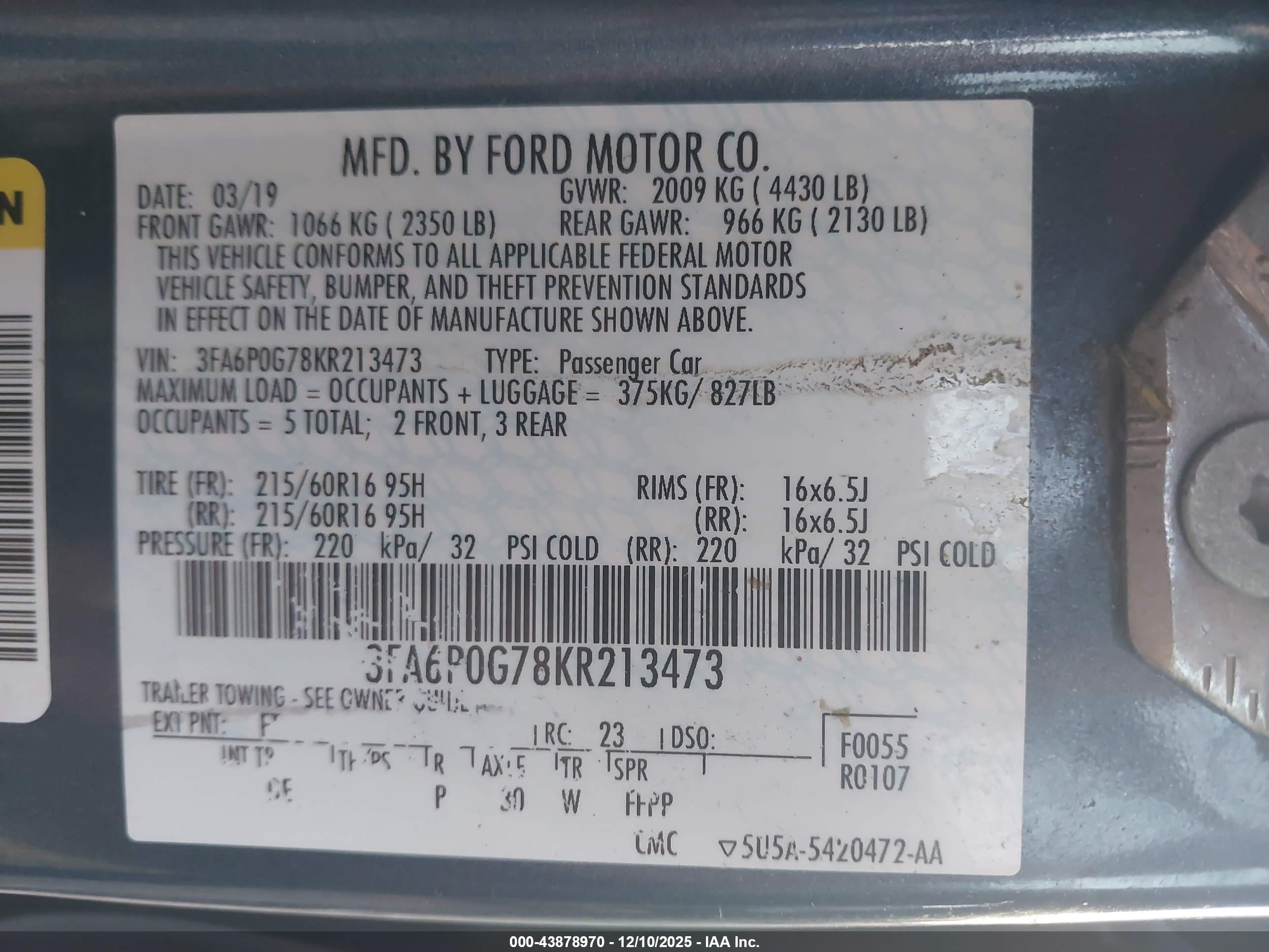 FORD FUSION image 9
