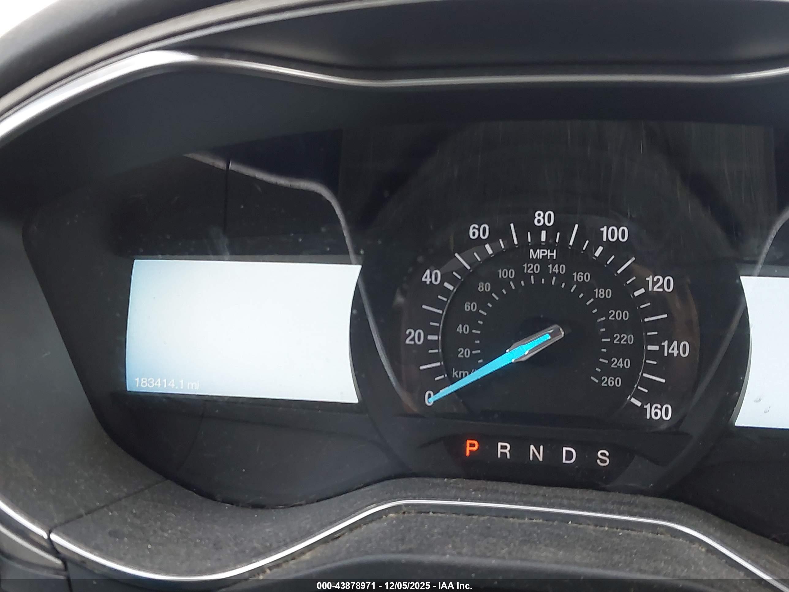 FORD FUSION image 7