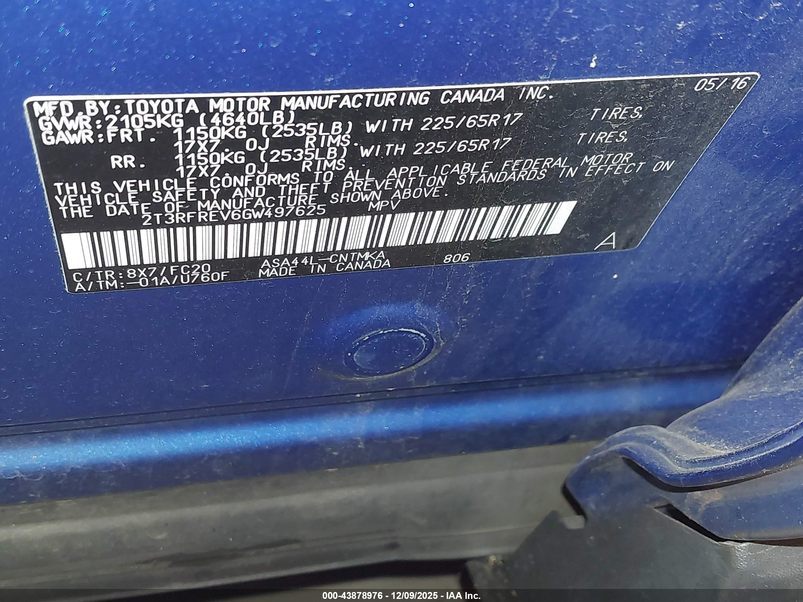 TOYOTA RAV4 image 9