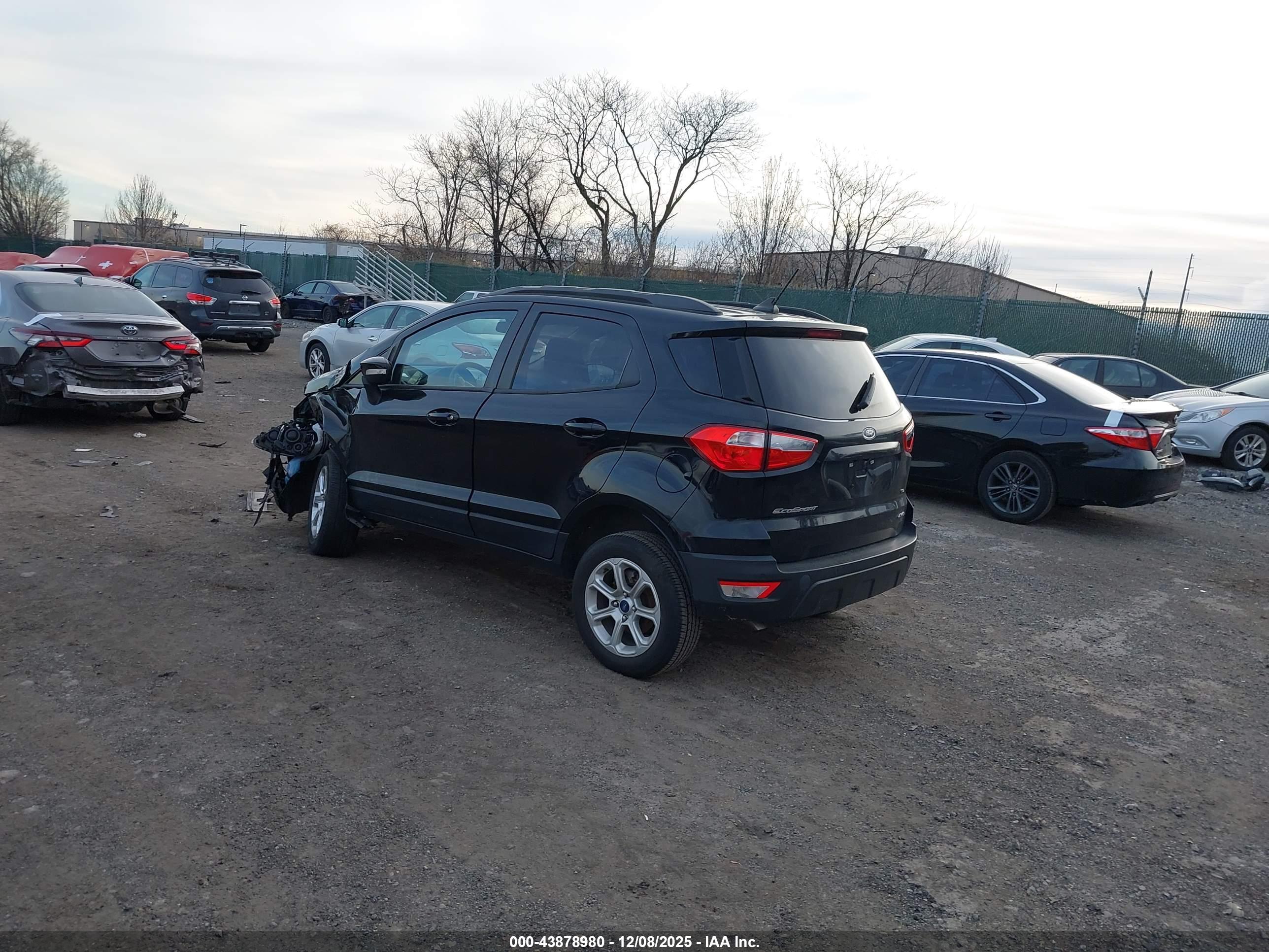 FORD ECOSPORT image 3