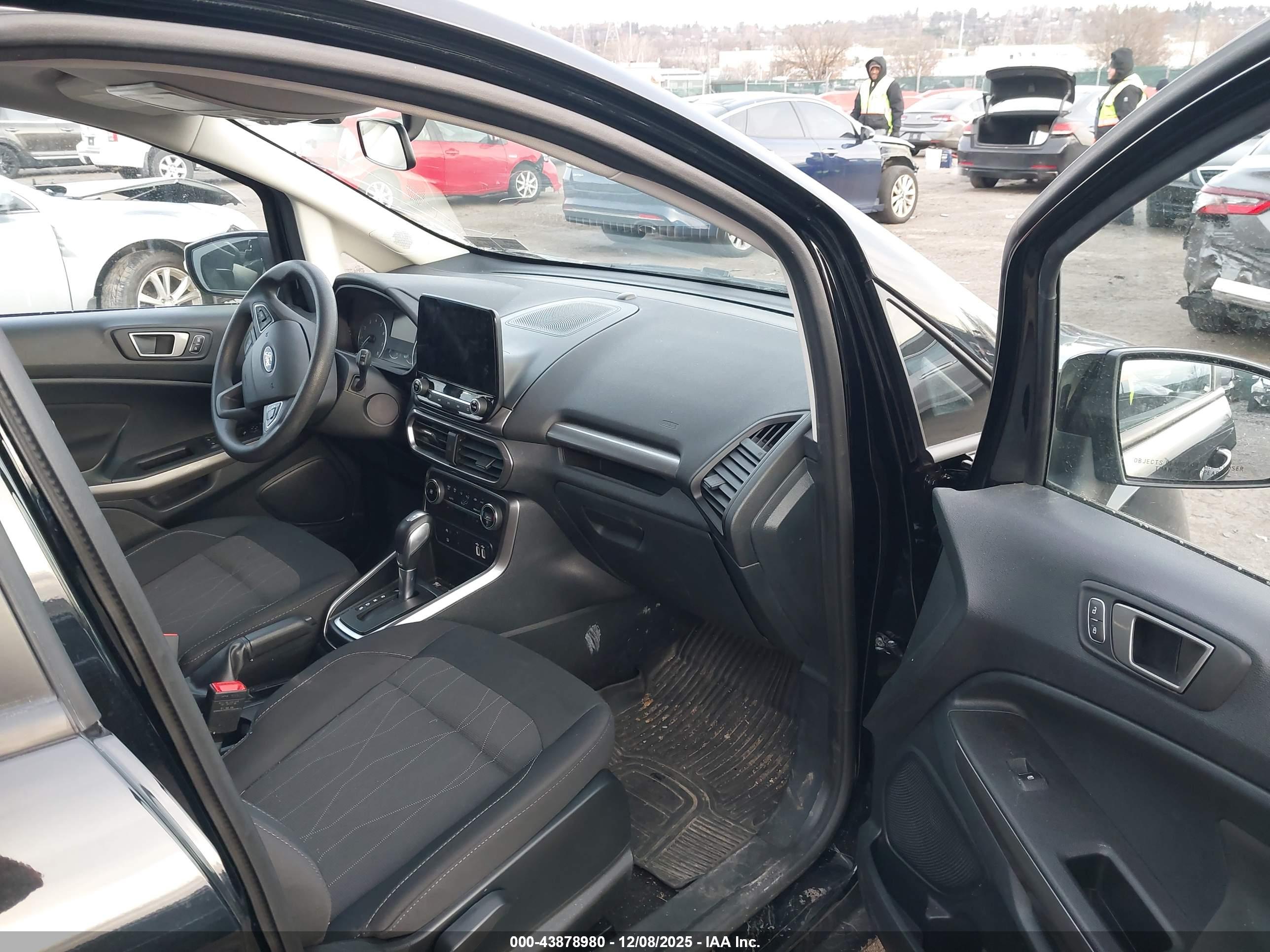 FORD ECOSPORT image 5
