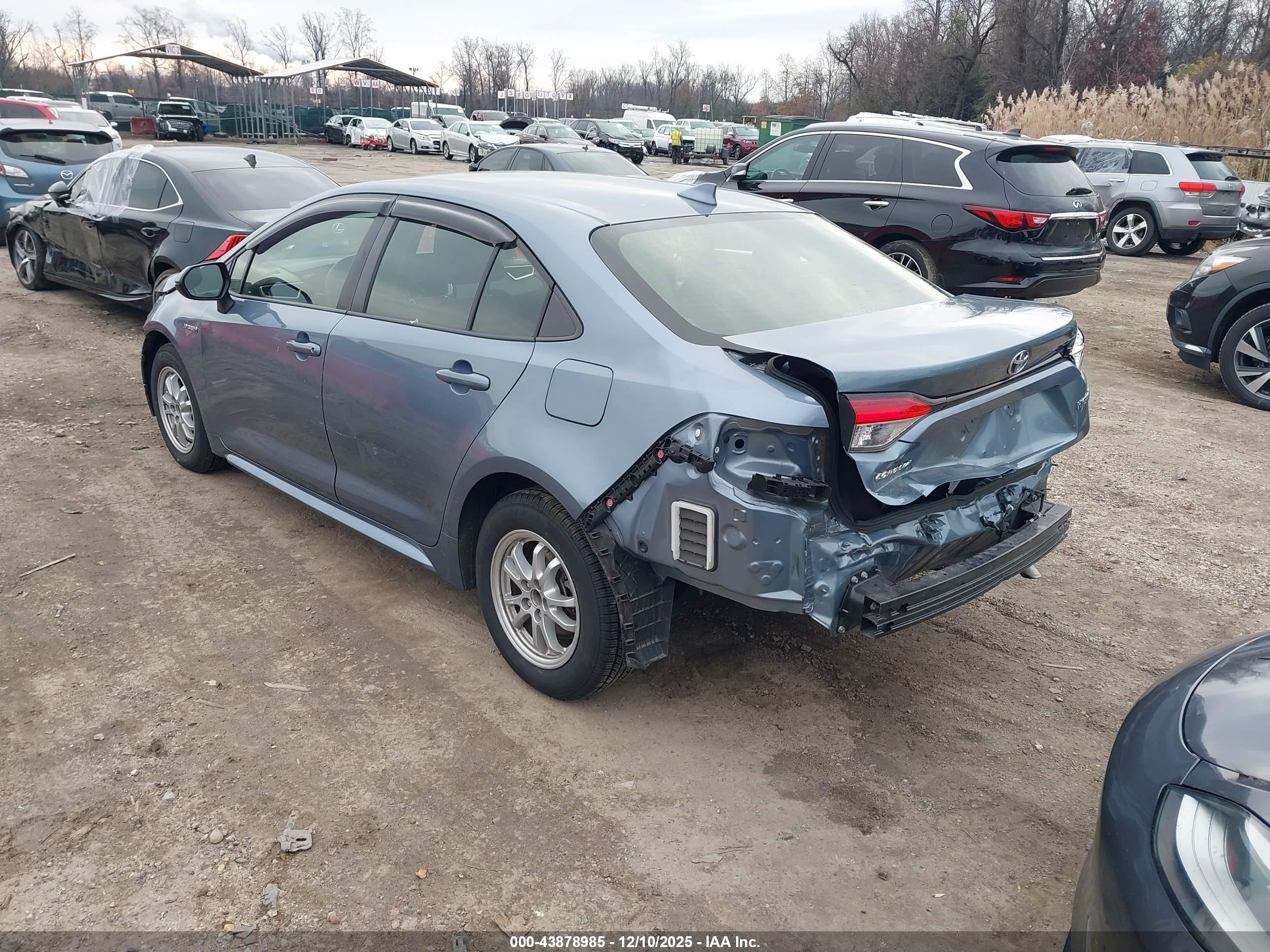 TOYOTA COROLLA image 3