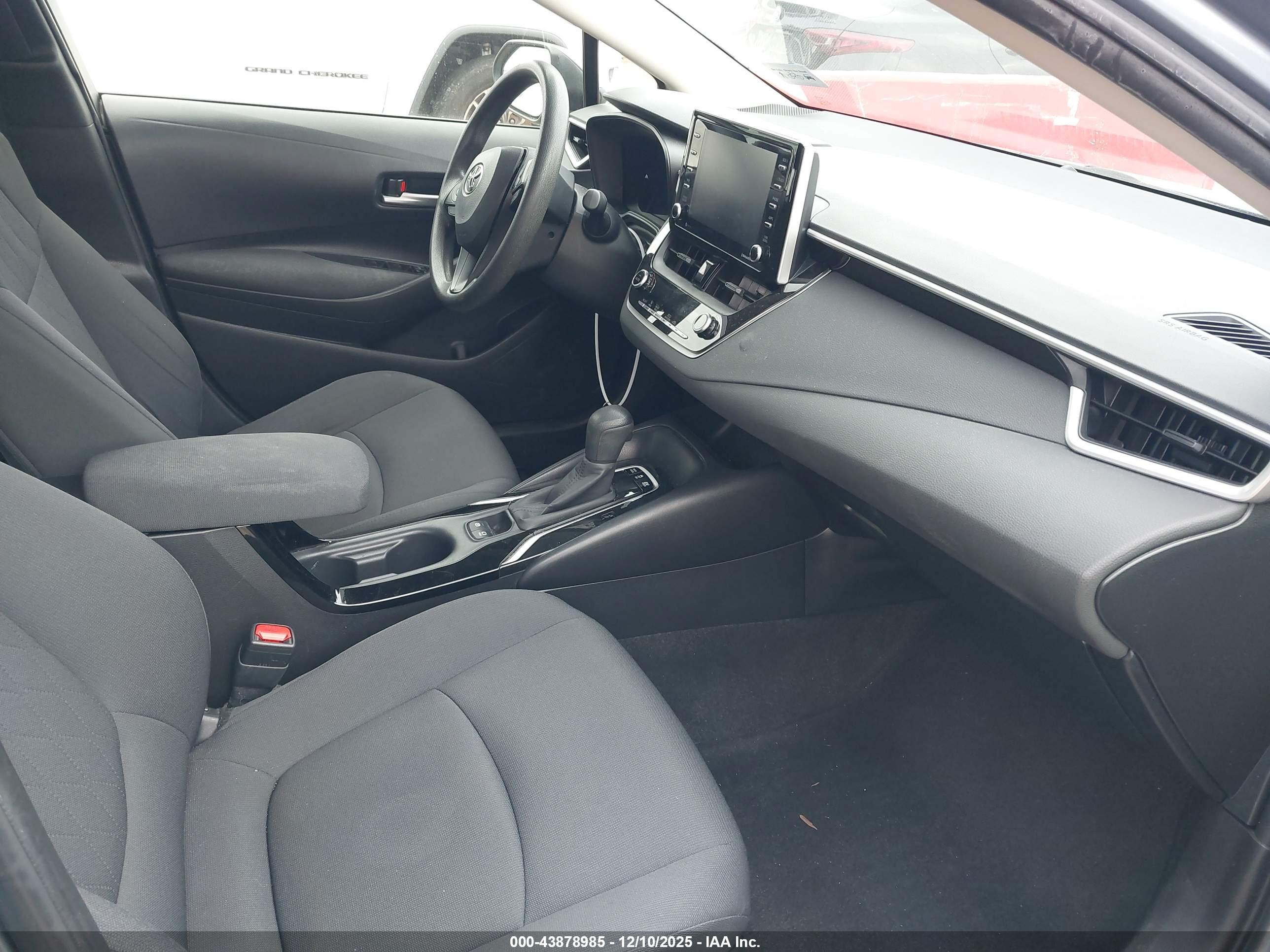 TOYOTA COROLLA image 5