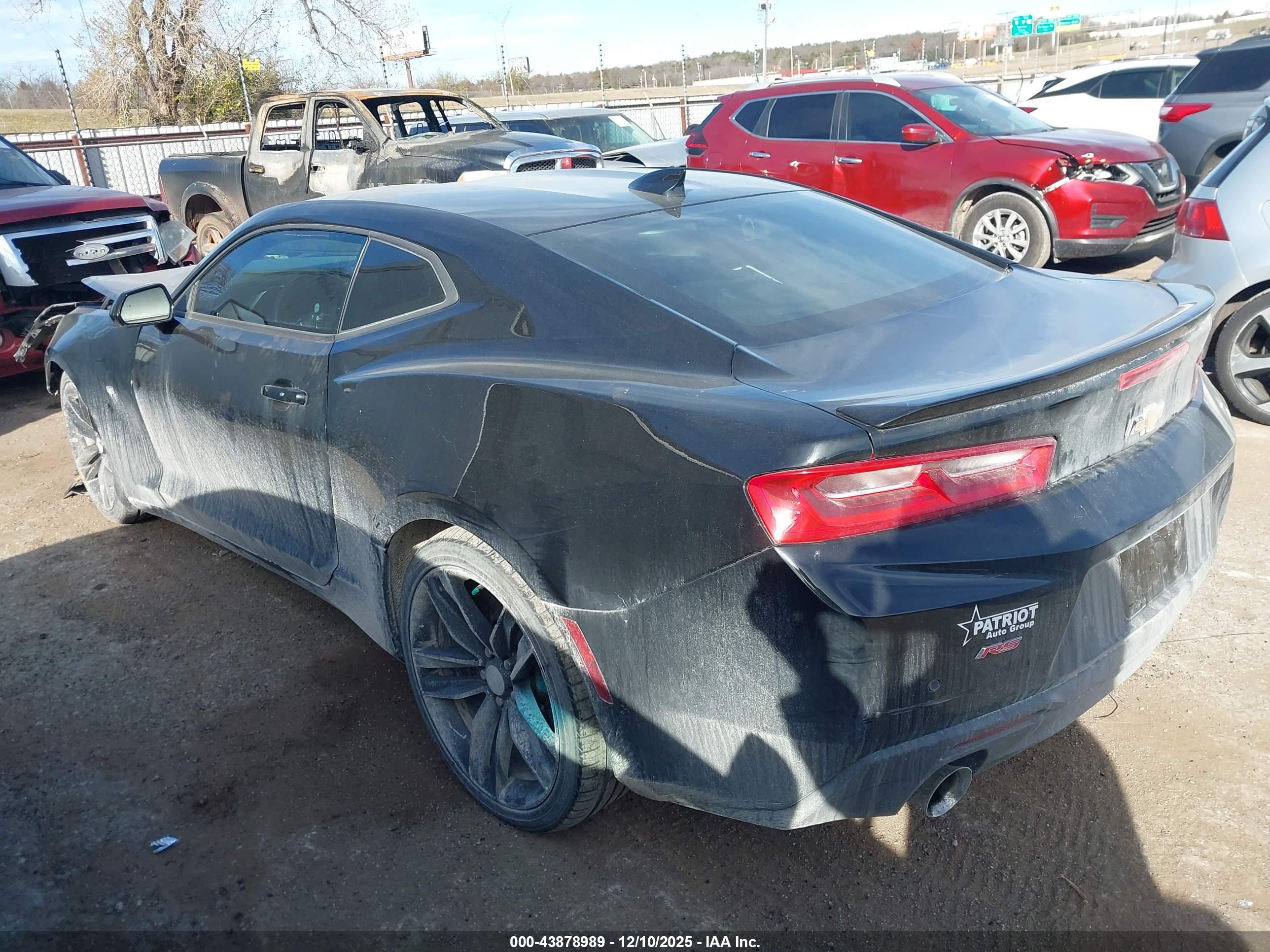CHEVROLET CAMARO image 3