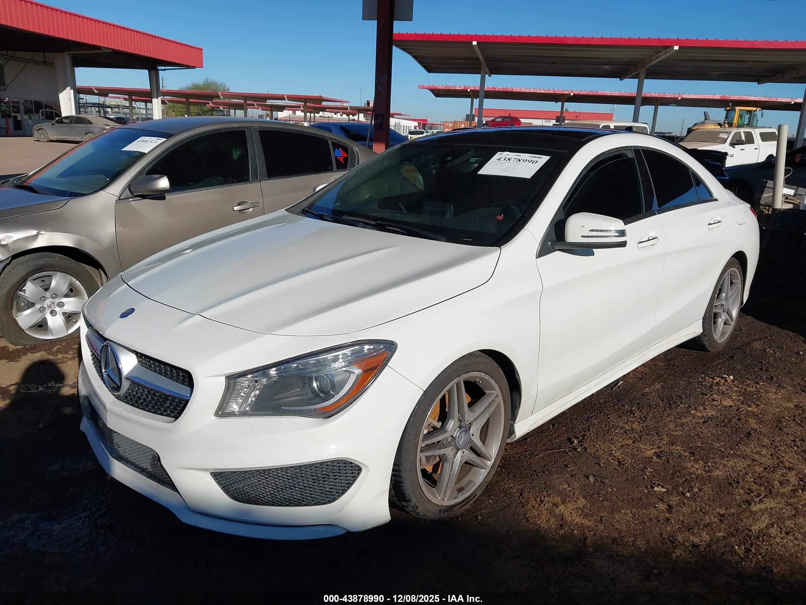 MERCEDES-BENZ CLA image 2