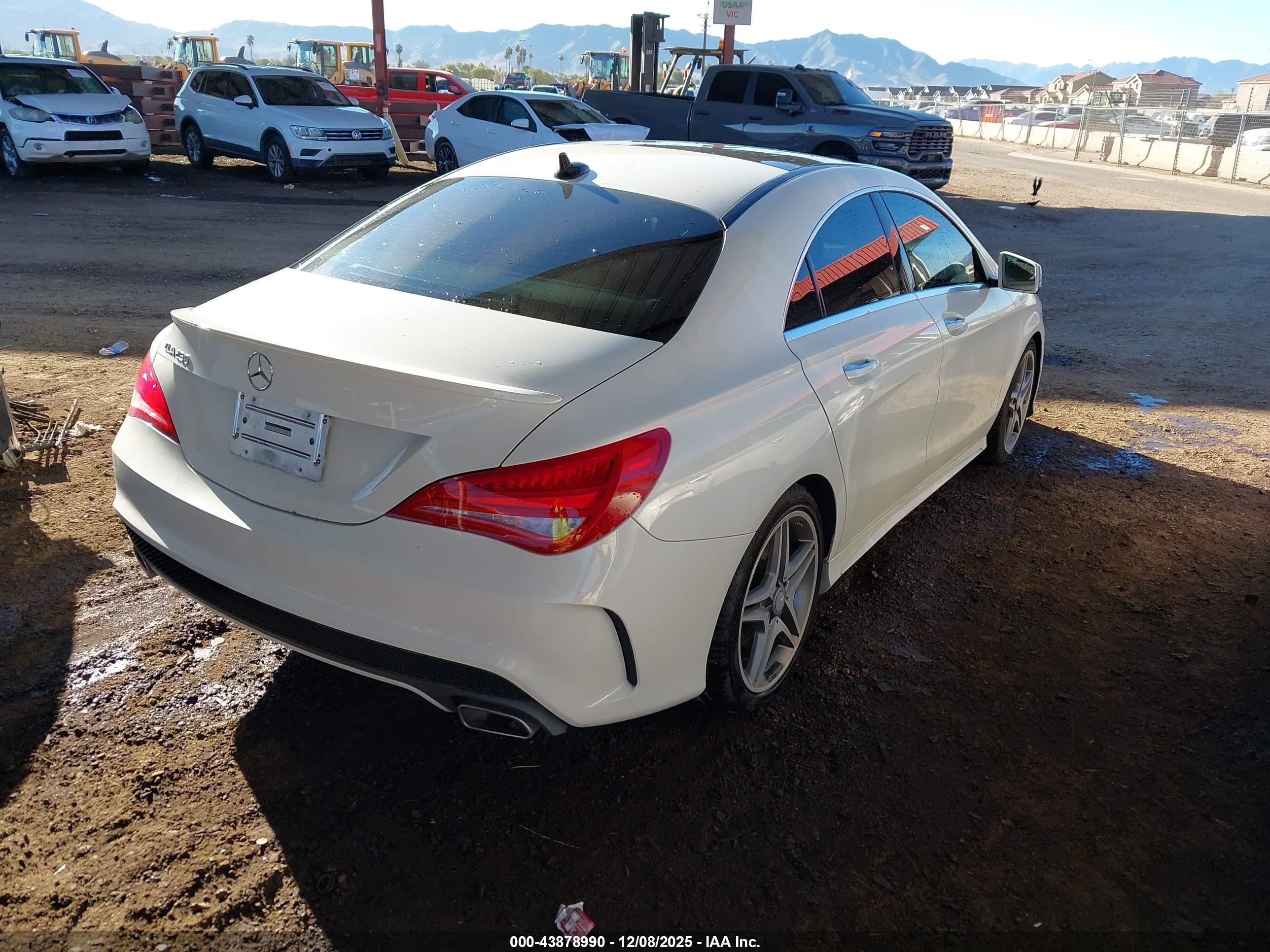 MERCEDES-BENZ CLA image 4