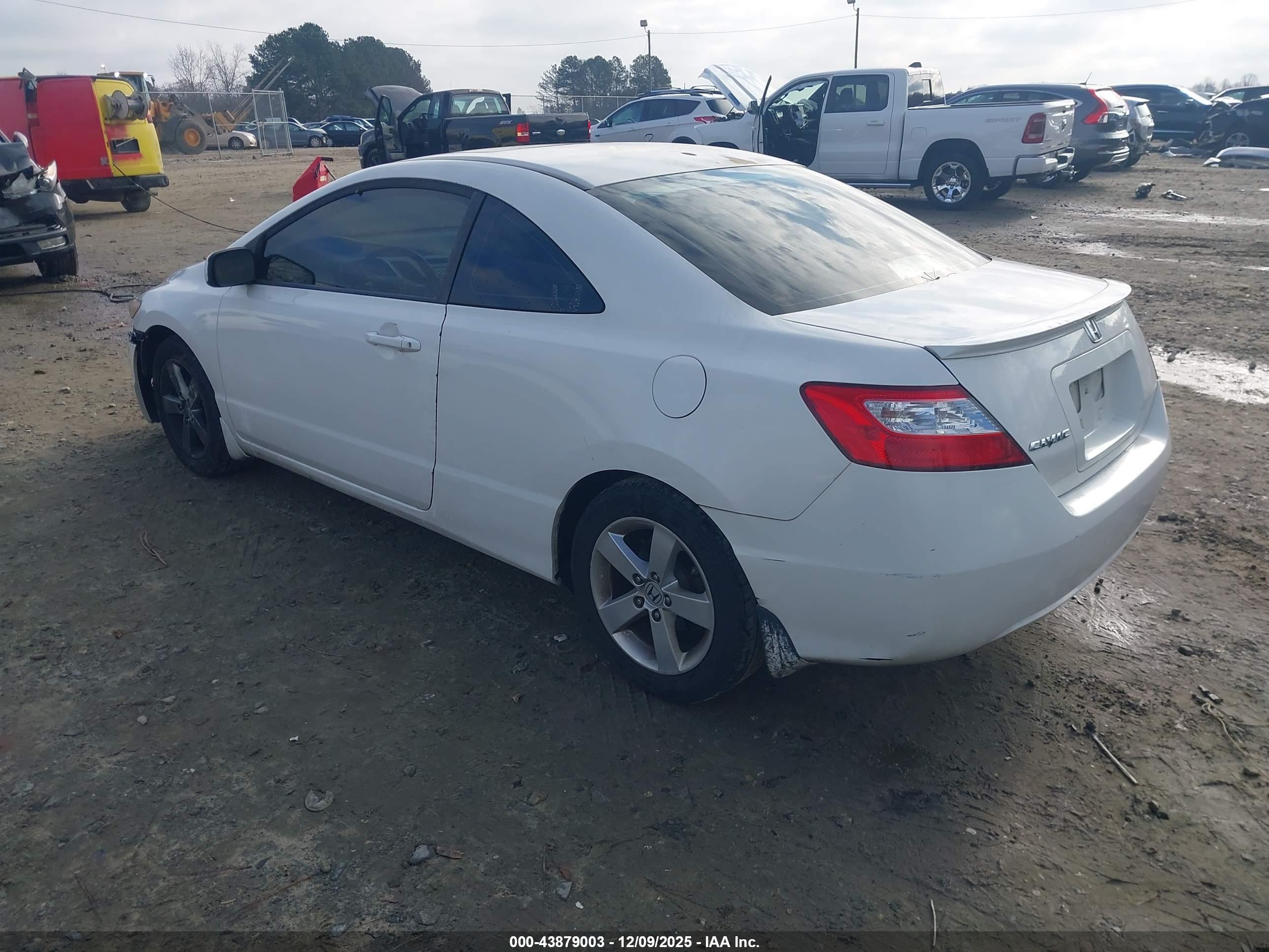 HONDA CIVIC image 3