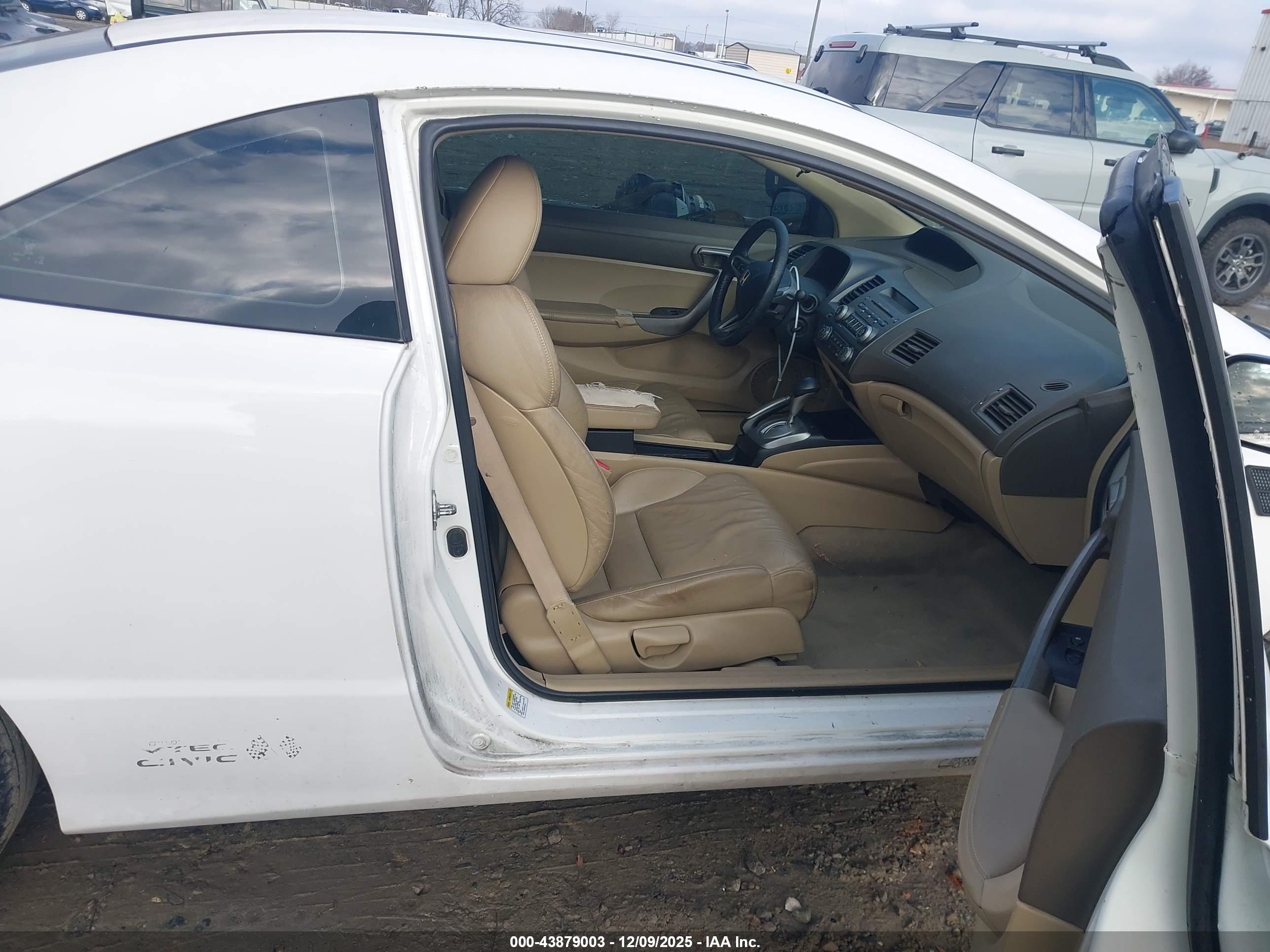 HONDA CIVIC image 5