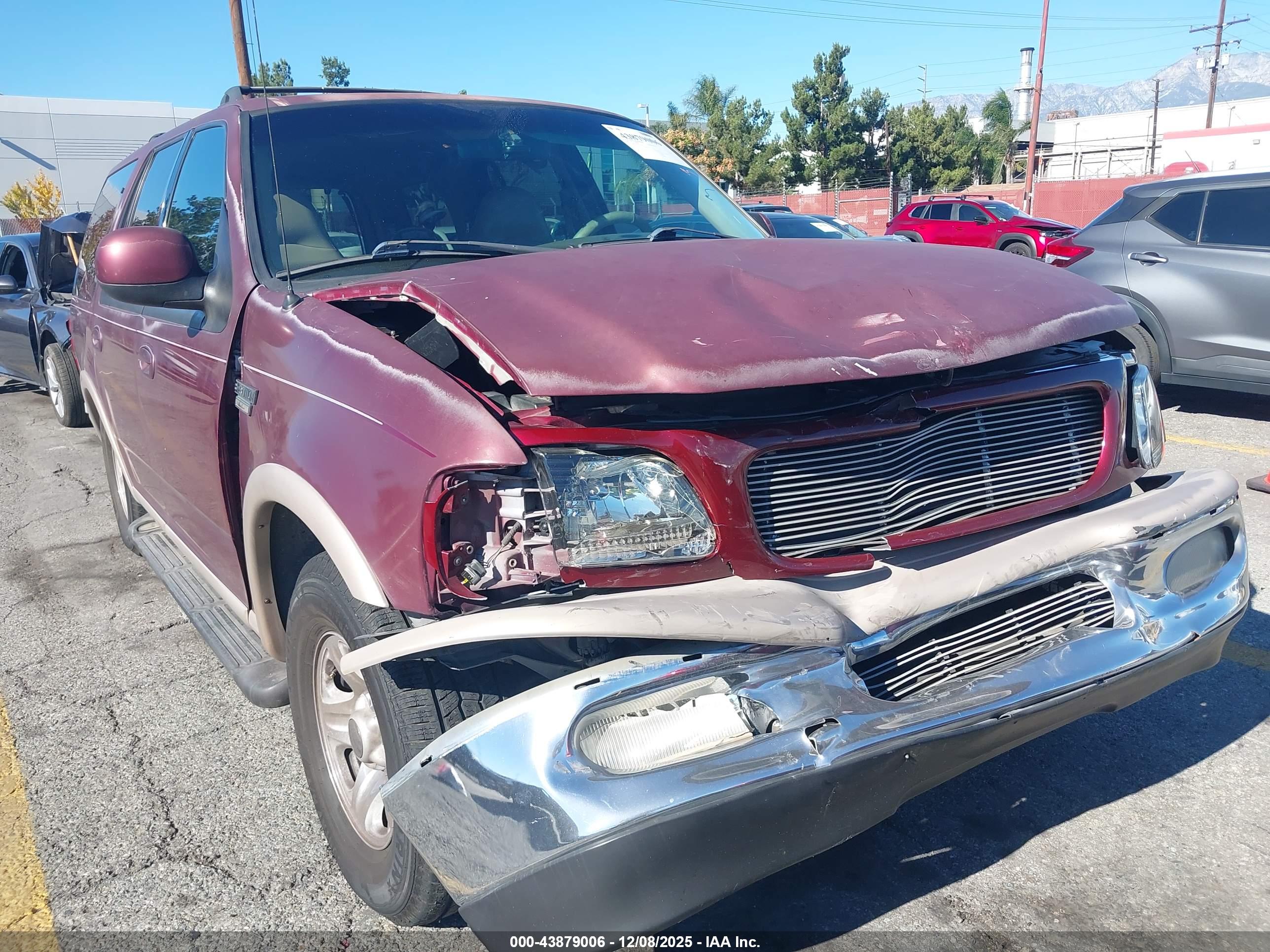 FORD EXPEDITION image 6