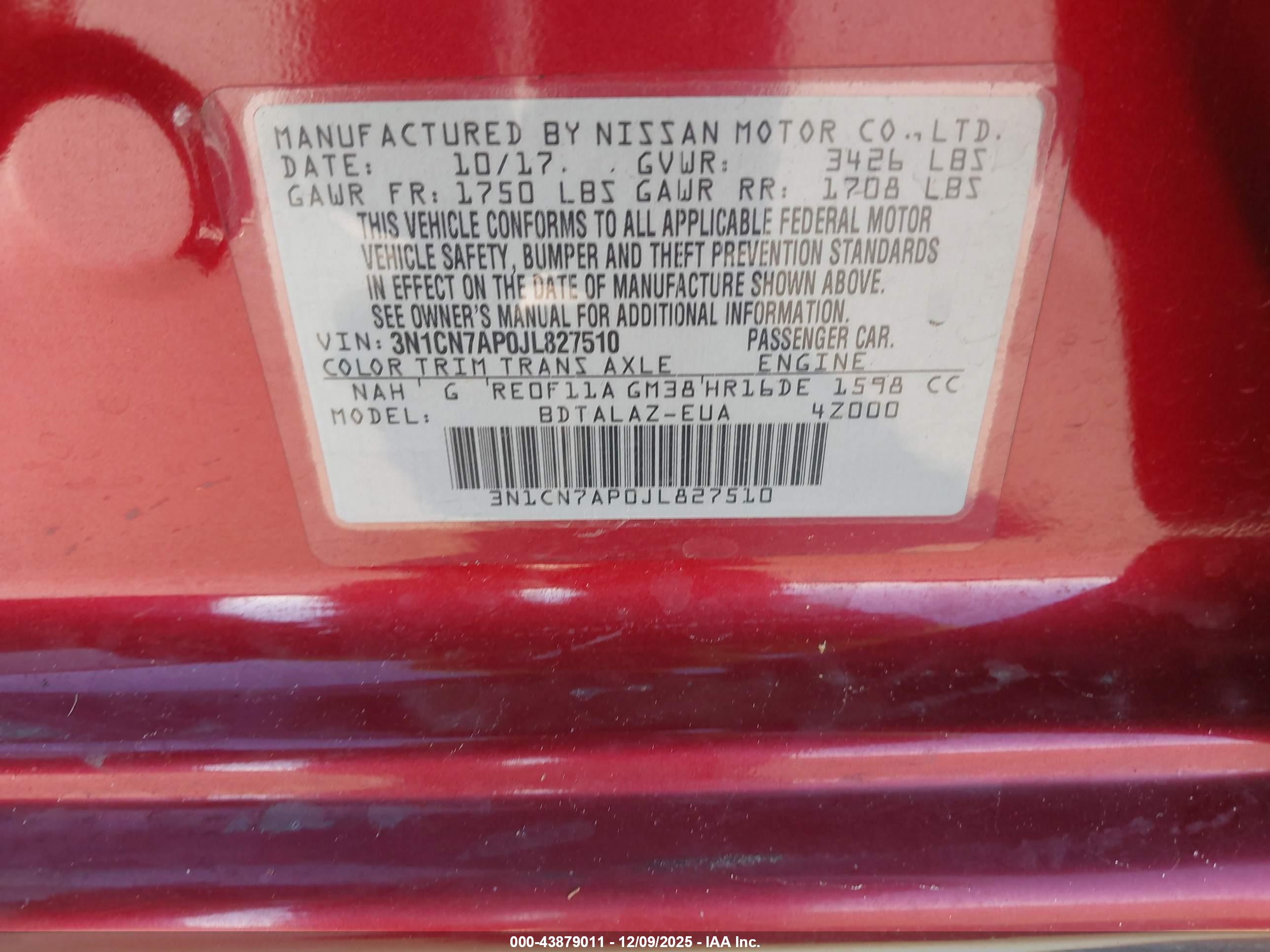 NISSAN VERSA image 9