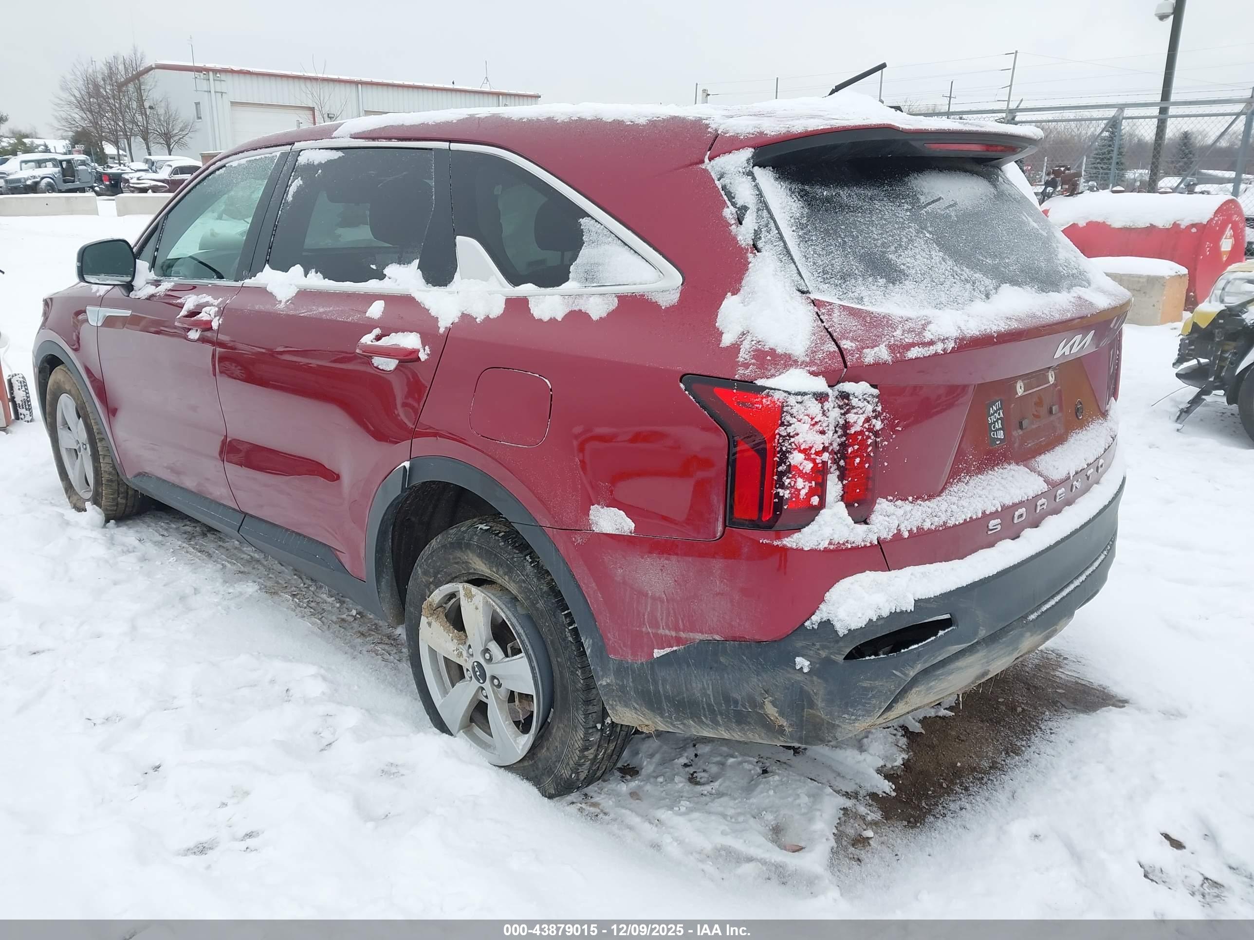 KIA SORENTO image 3