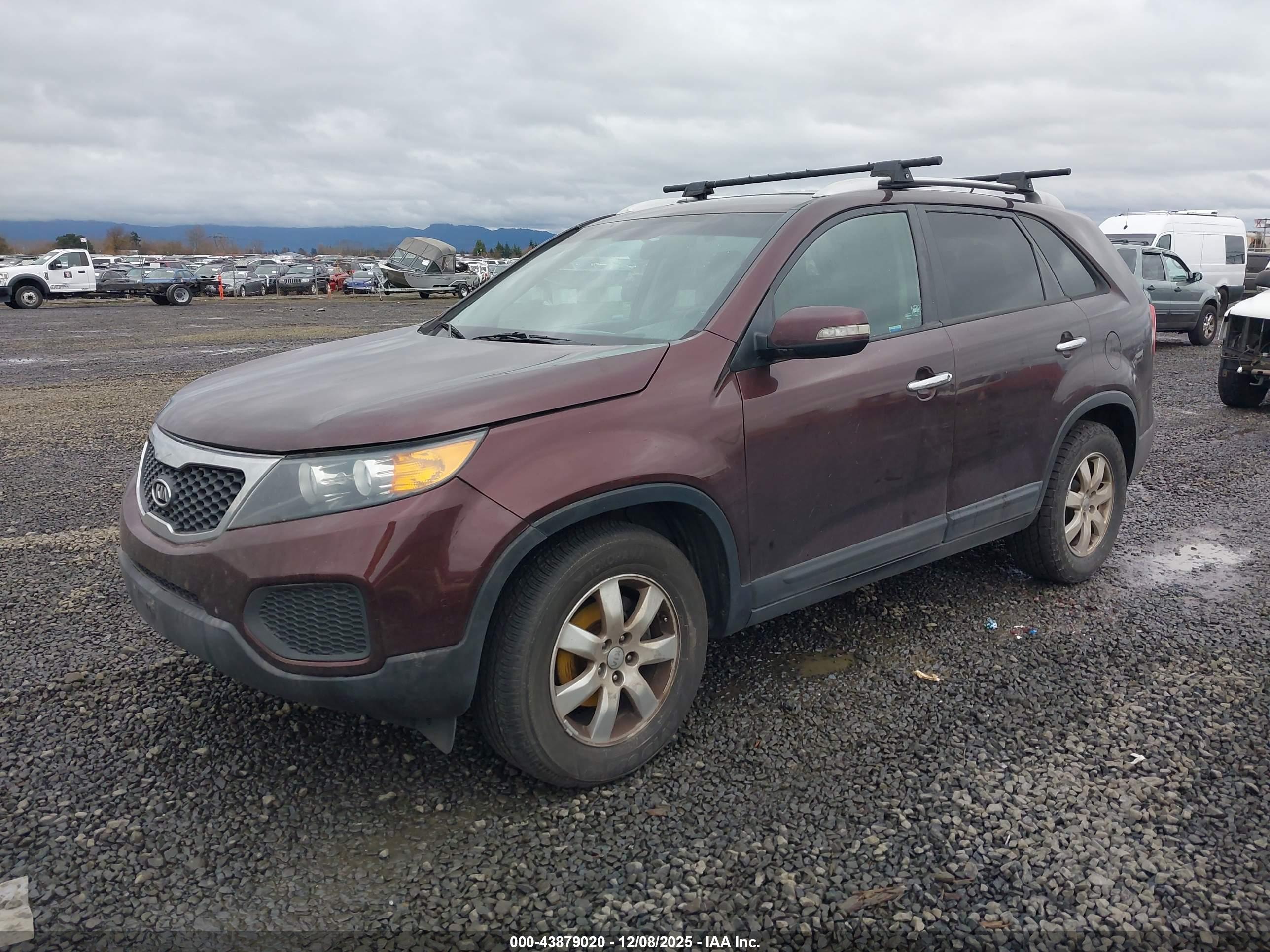 KIA SORENTO image 2