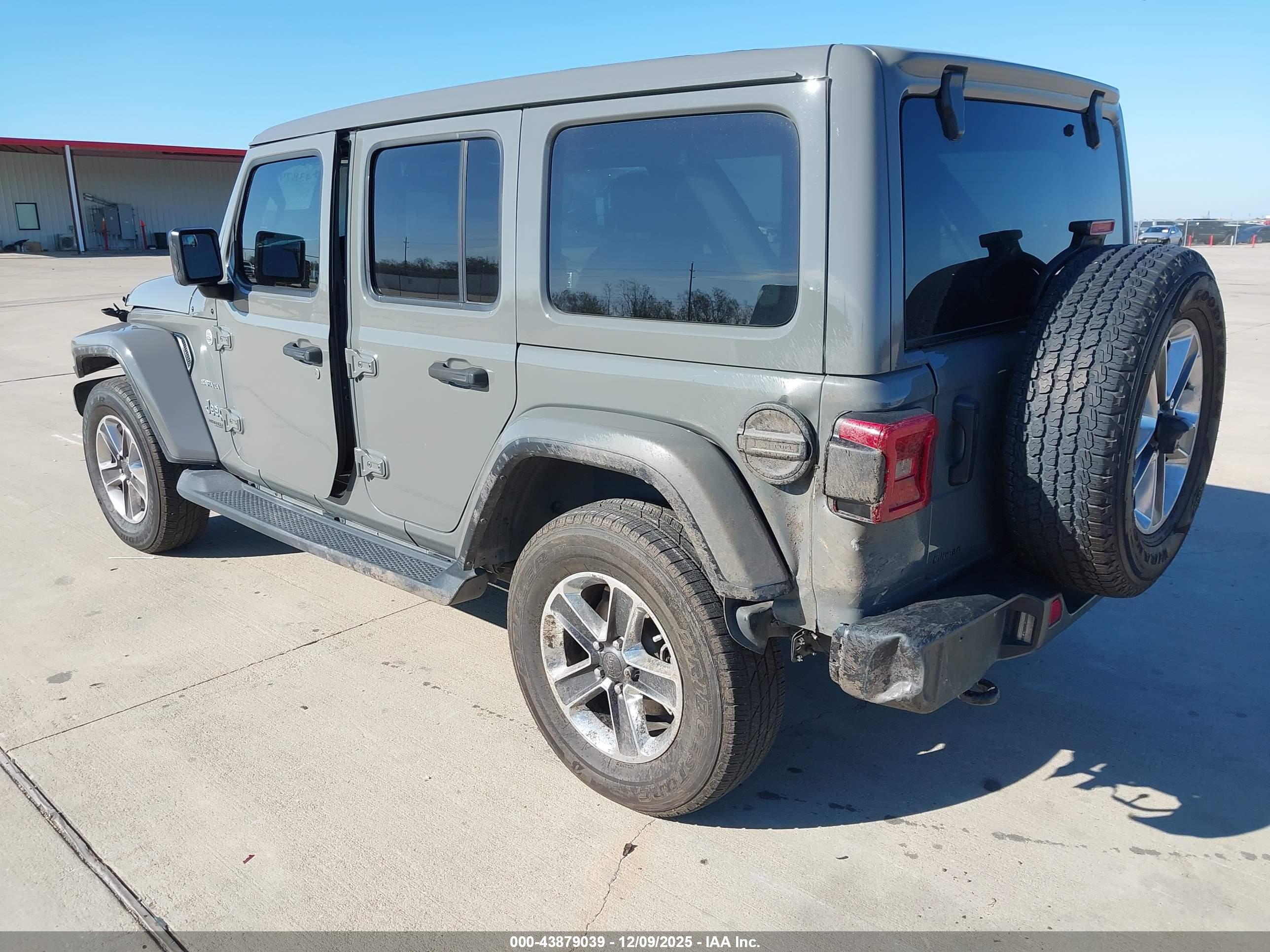 JEEP WRANGLER image 3