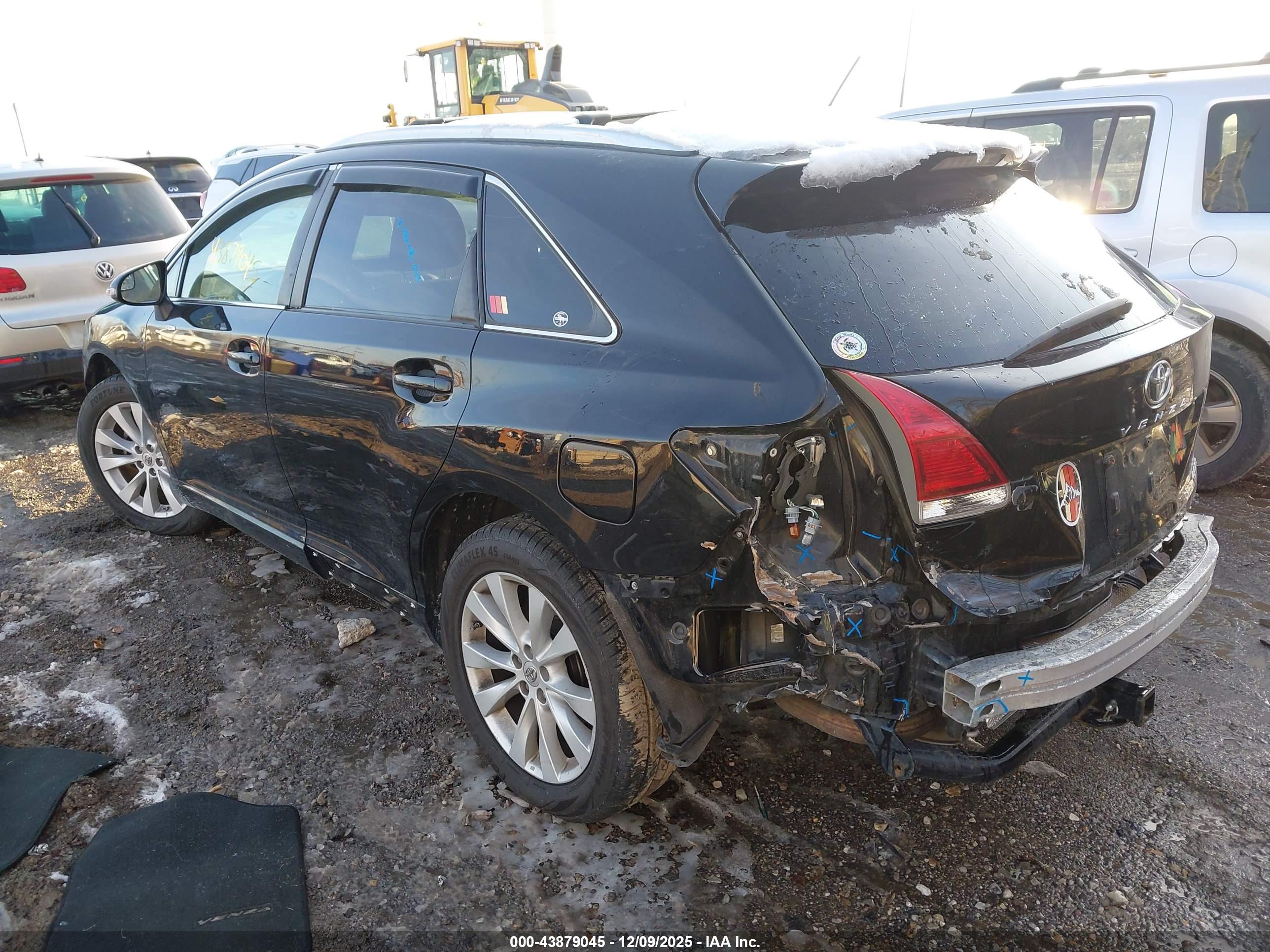 TOYOTA VENZA image 3