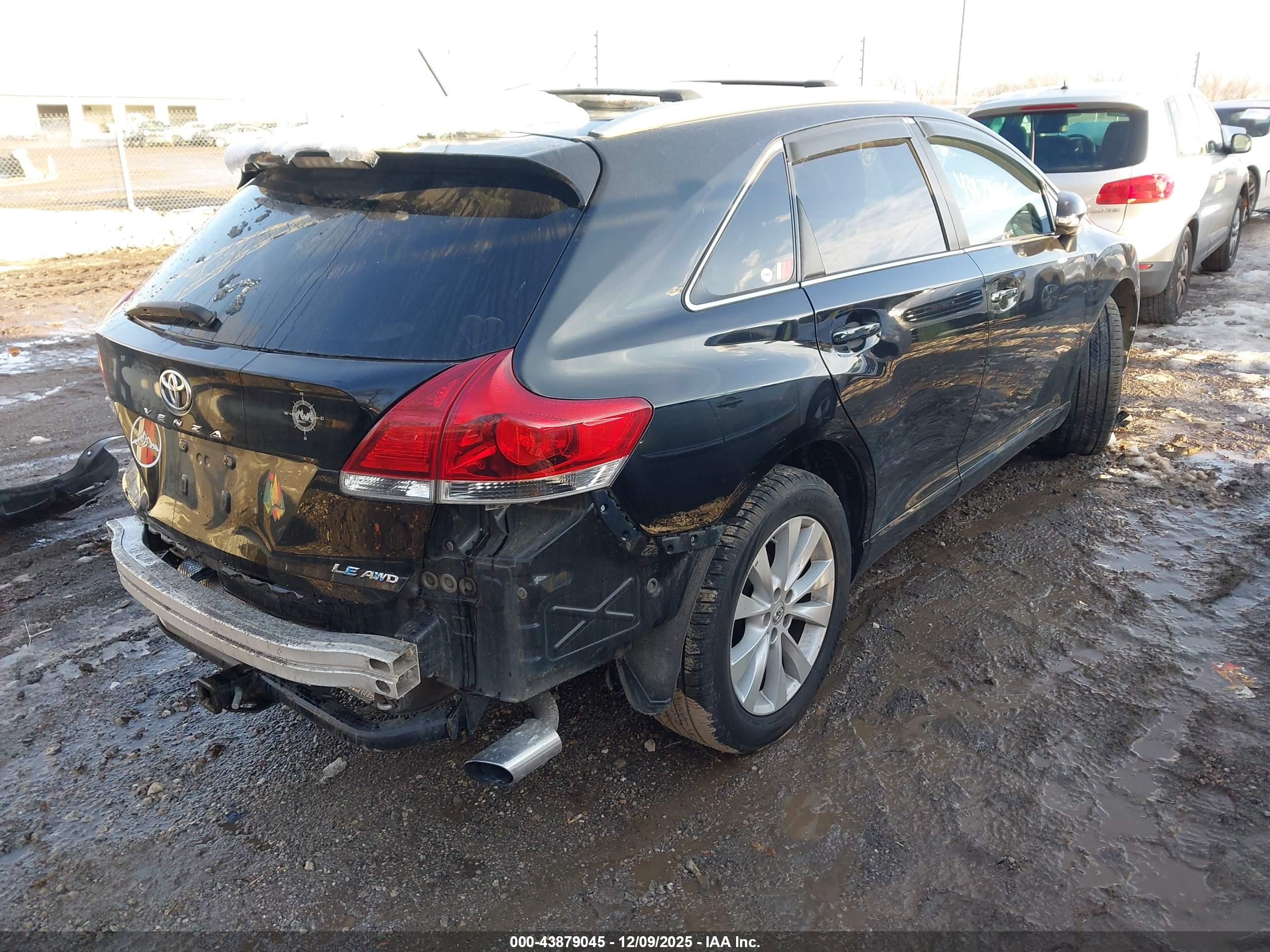TOYOTA VENZA image 4