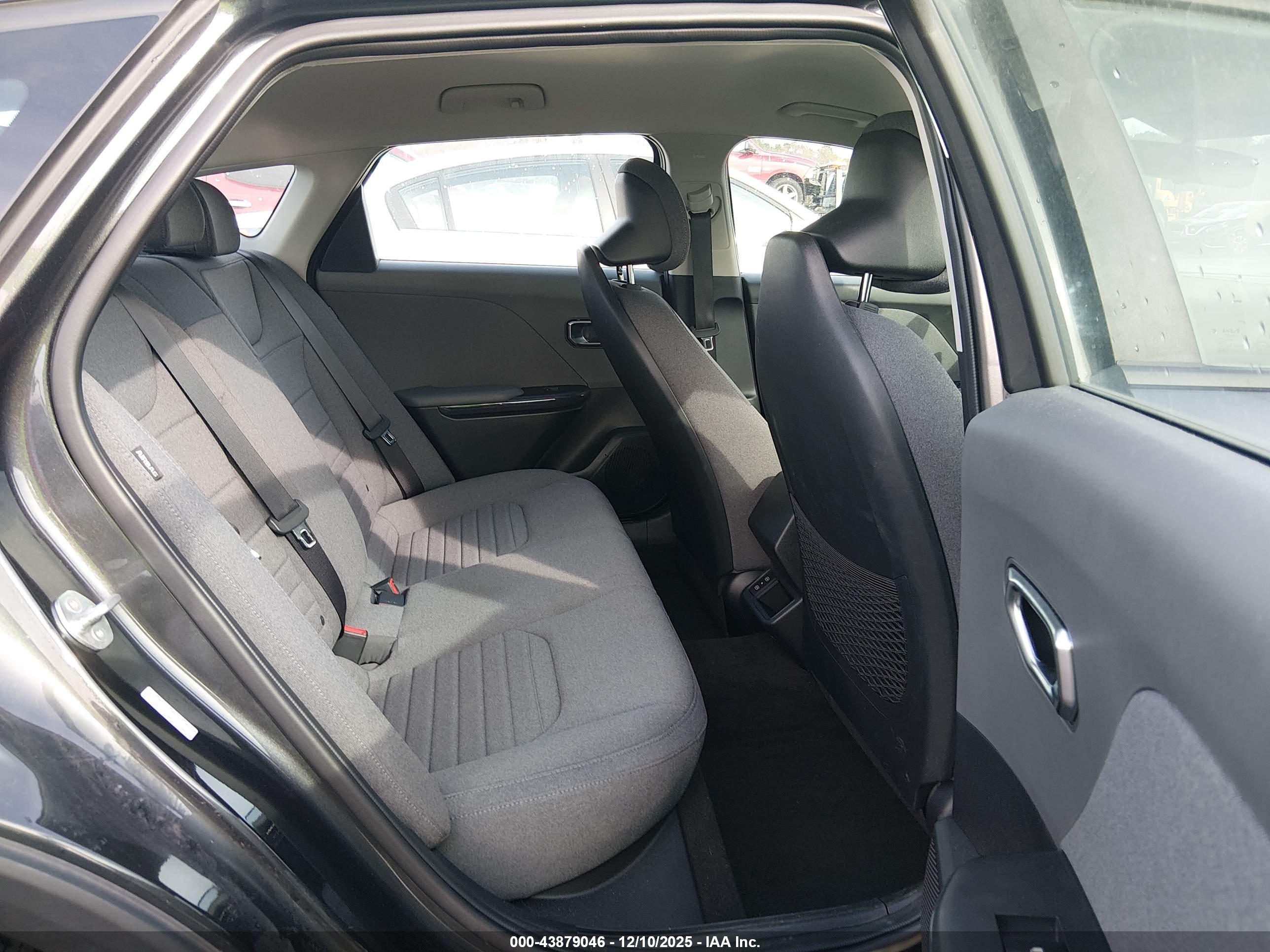 KIA K4 image 8