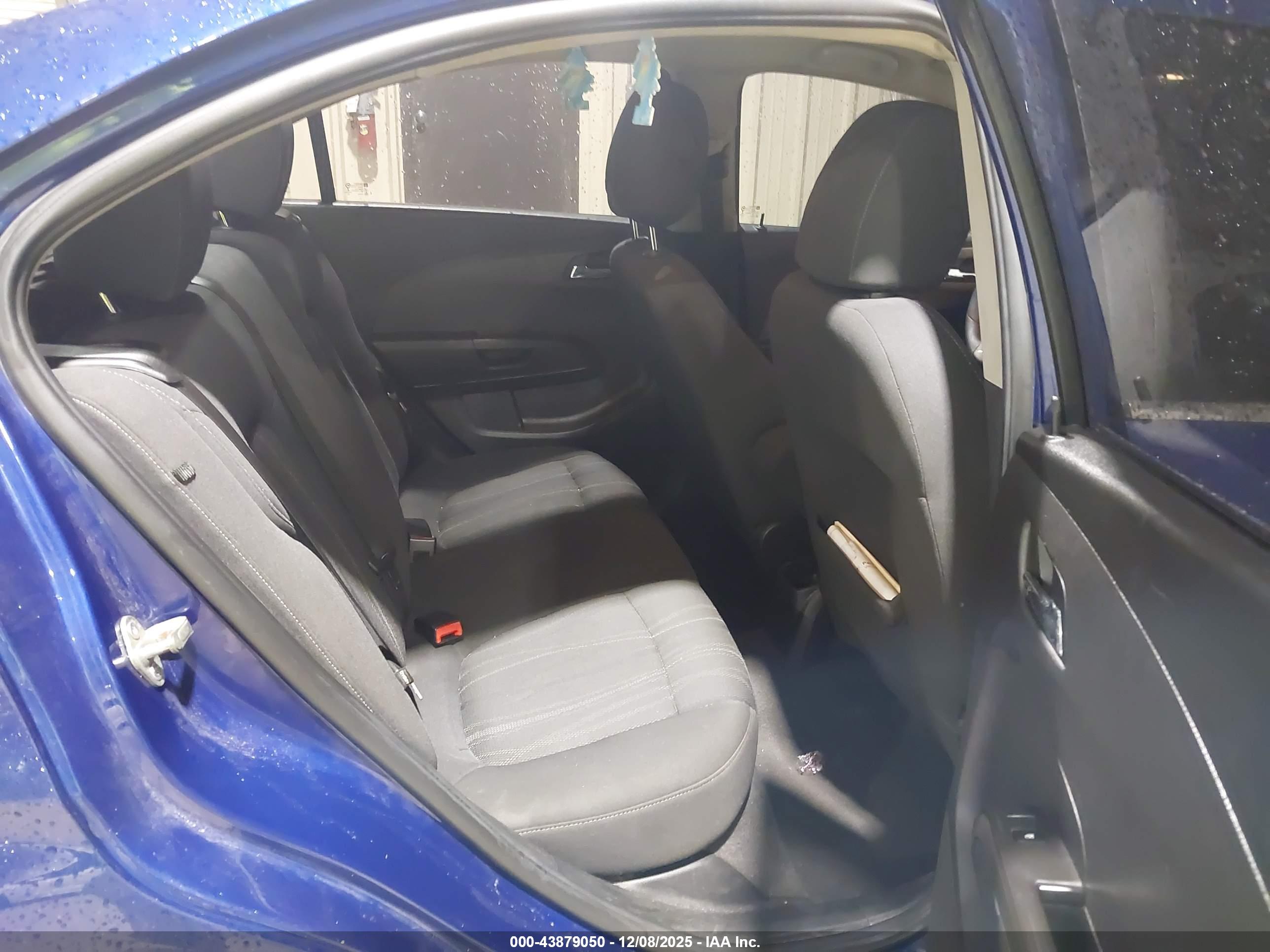 CHEVROLET SONIC image 8