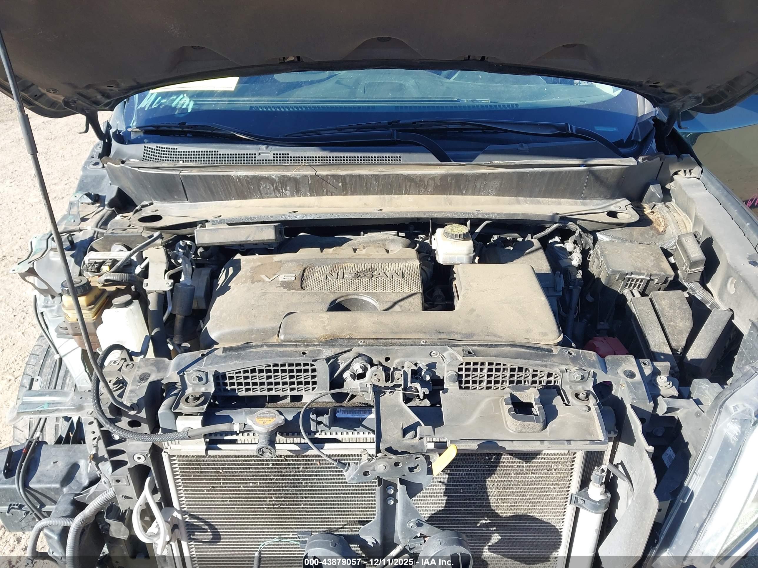 NISSAN PATHFINDER image 10