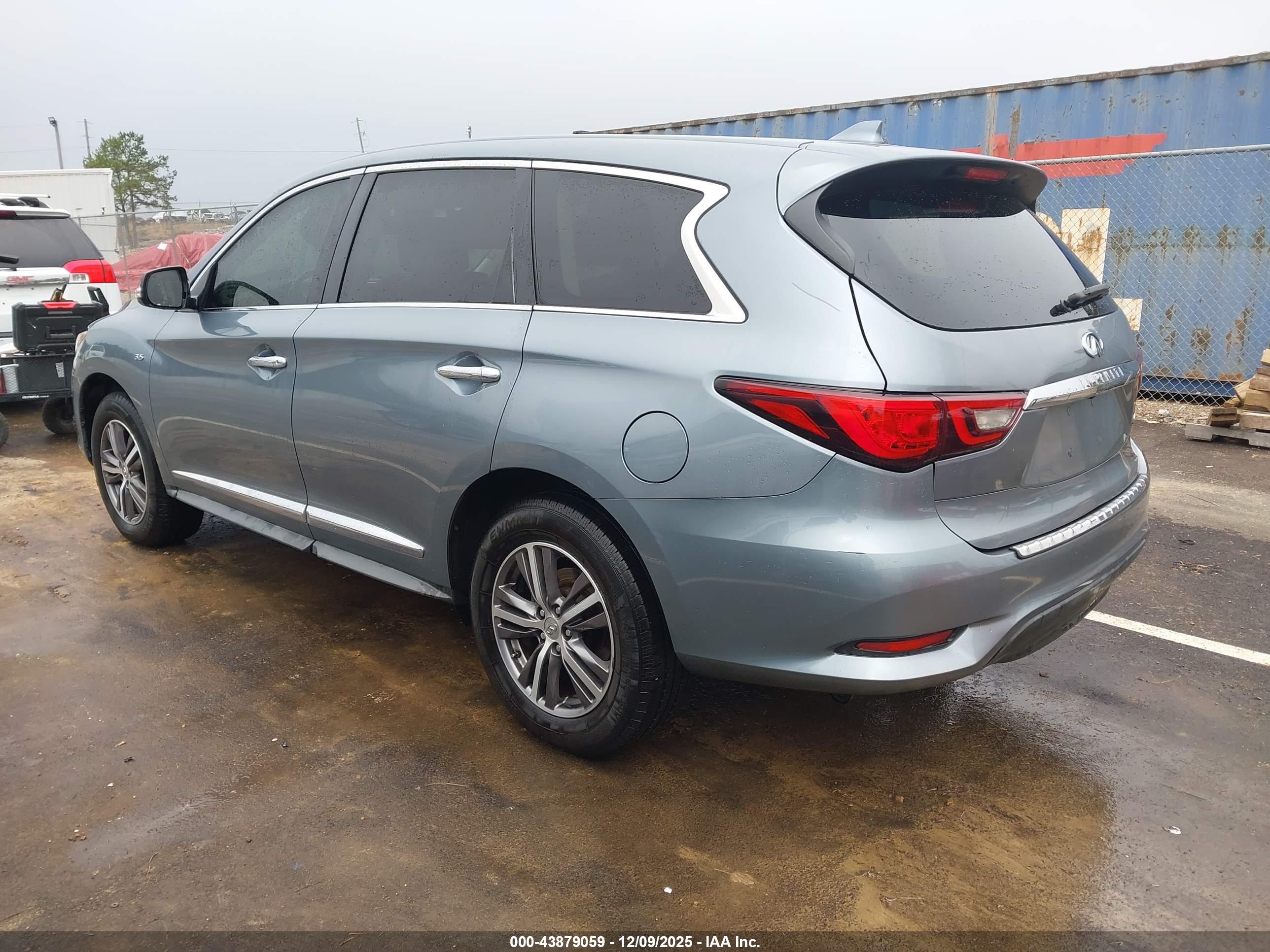 INFINITI QX60 image 3