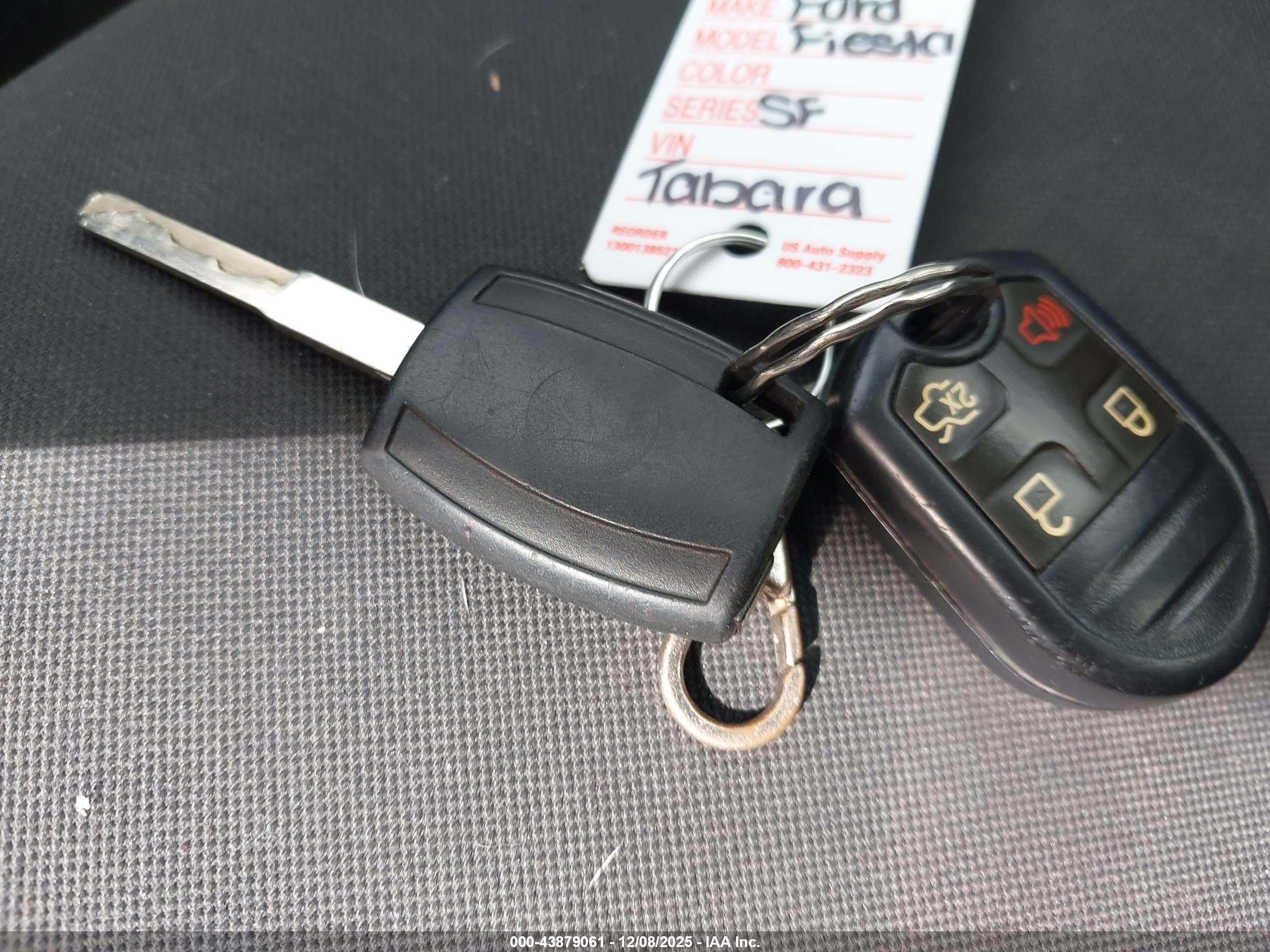 FORD FIESTA image 11