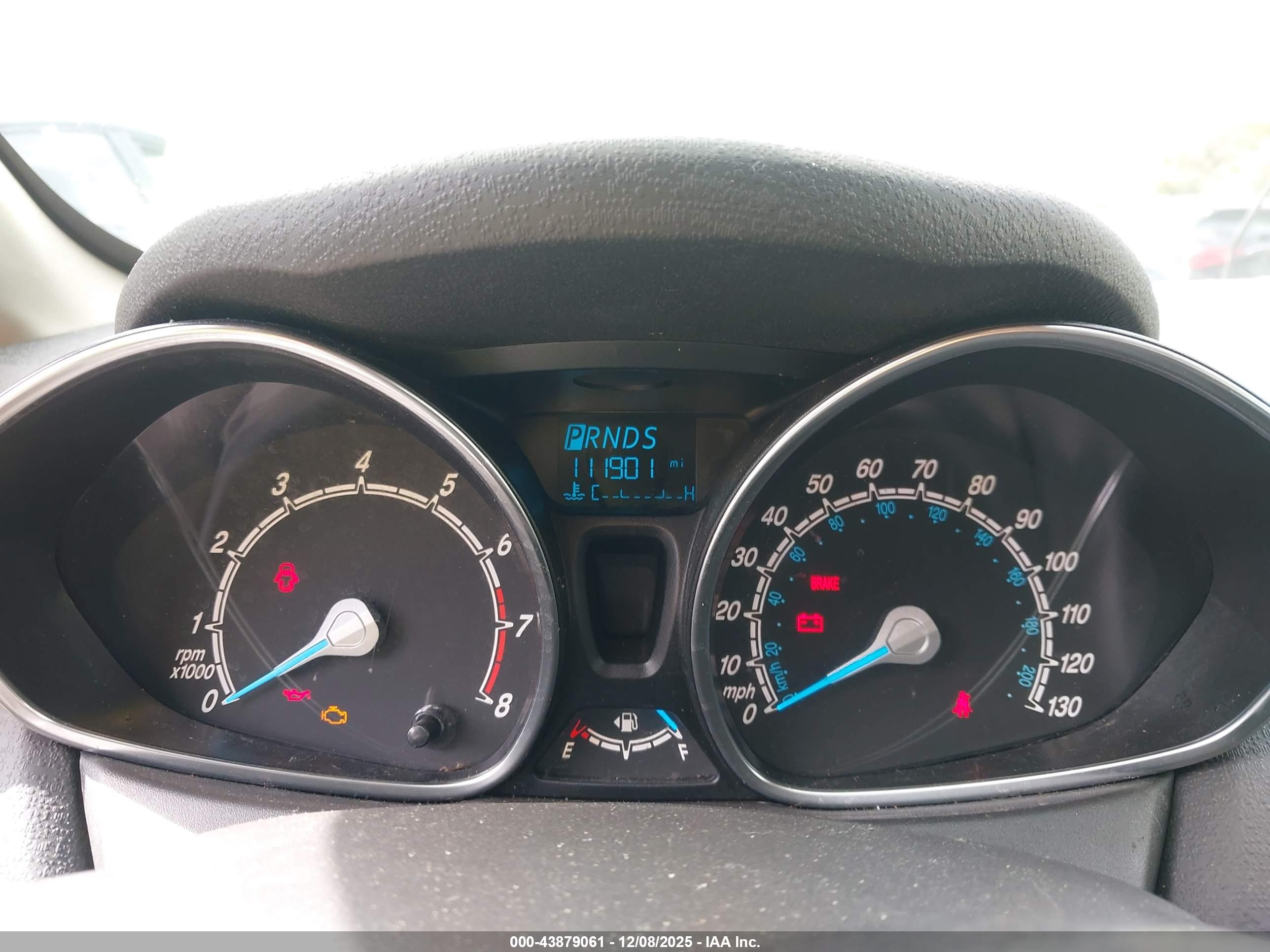 FORD FIESTA image 7