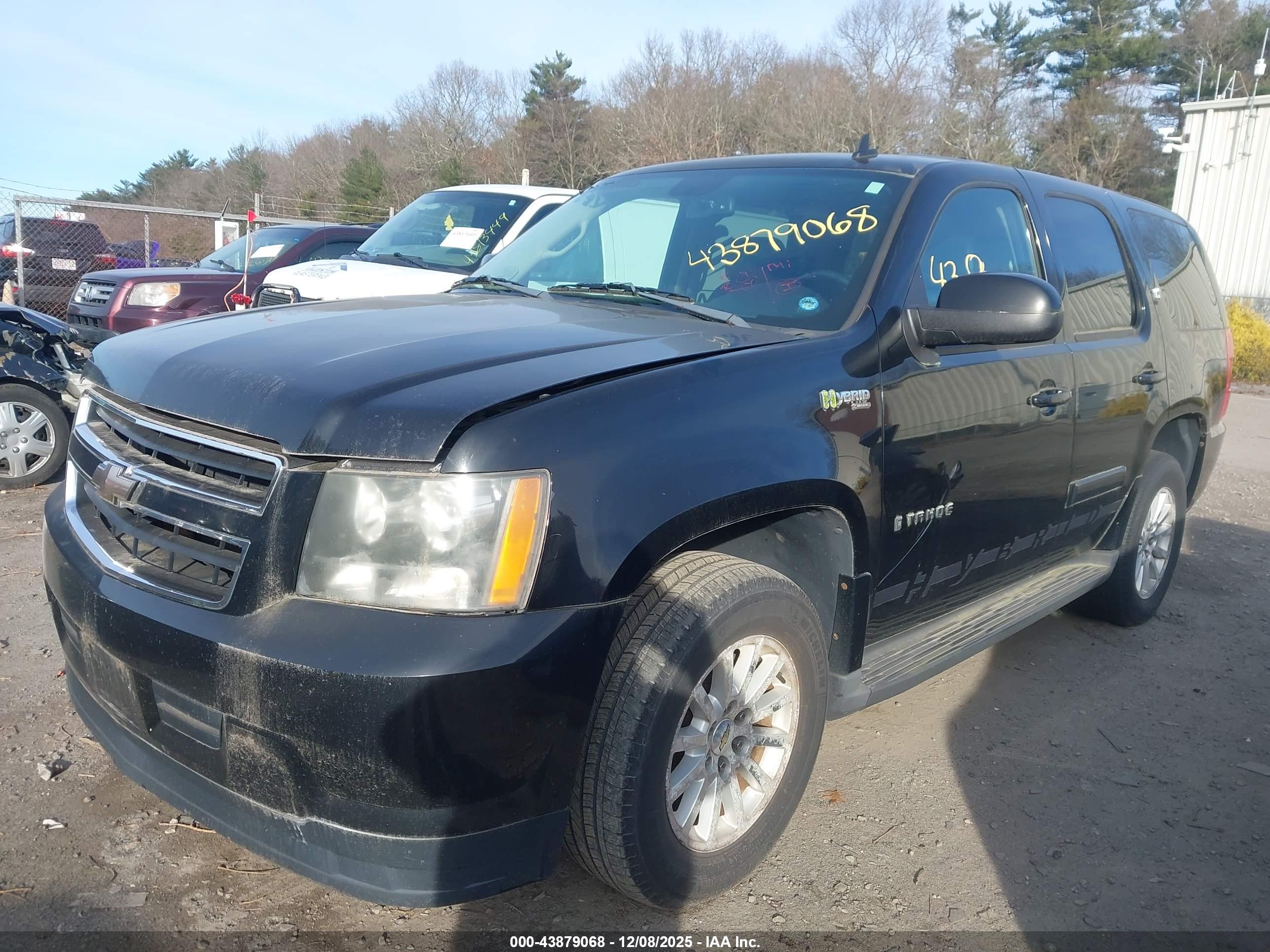 CHEVROLET TAHOE image 2