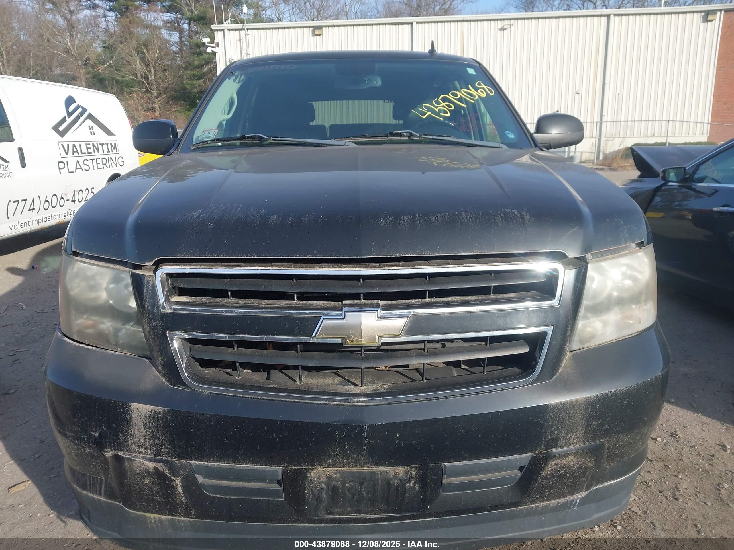 CHEVROLET TAHOE image 6