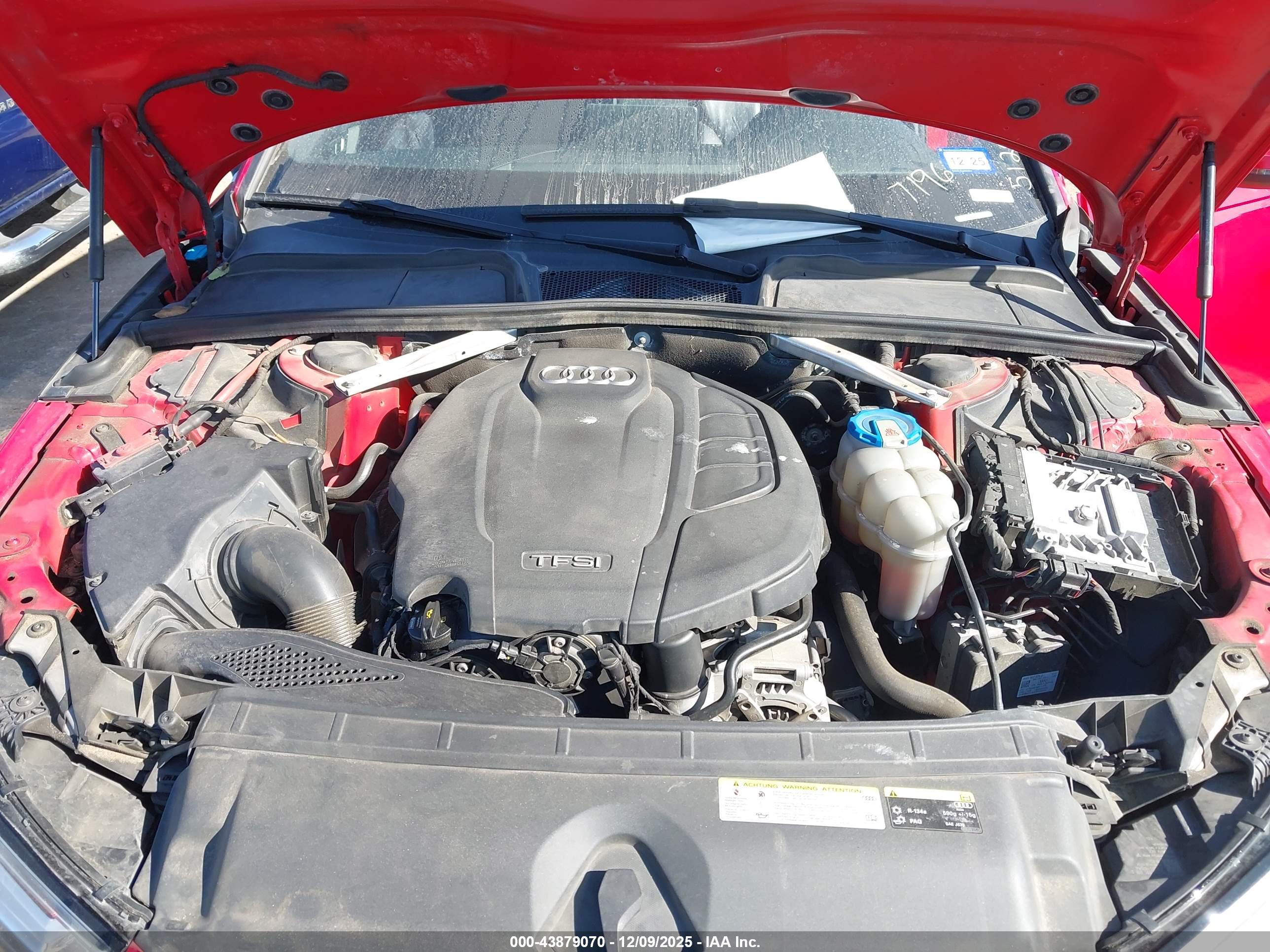 AUDI A4 image 10
