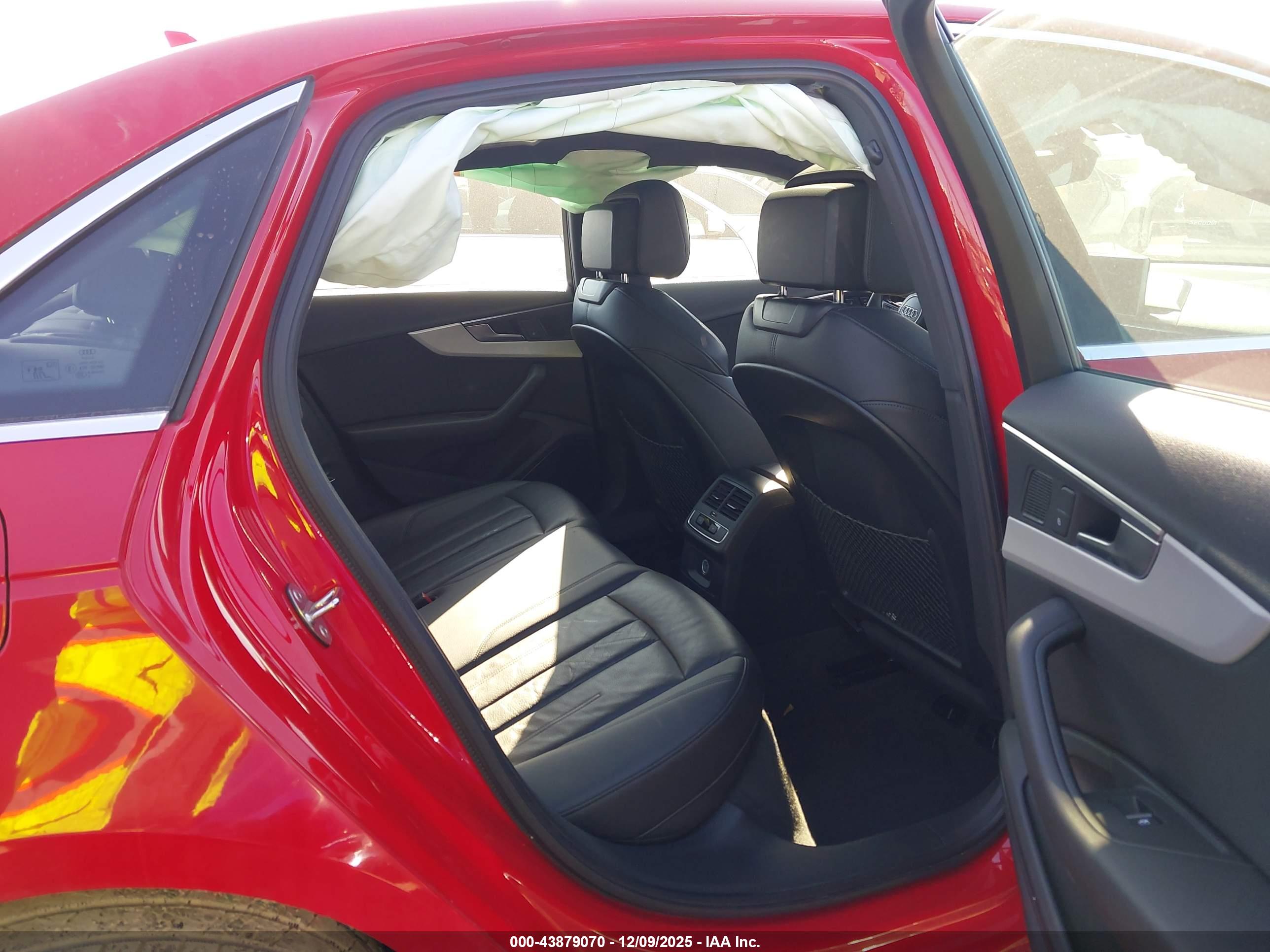 AUDI A4 image 8