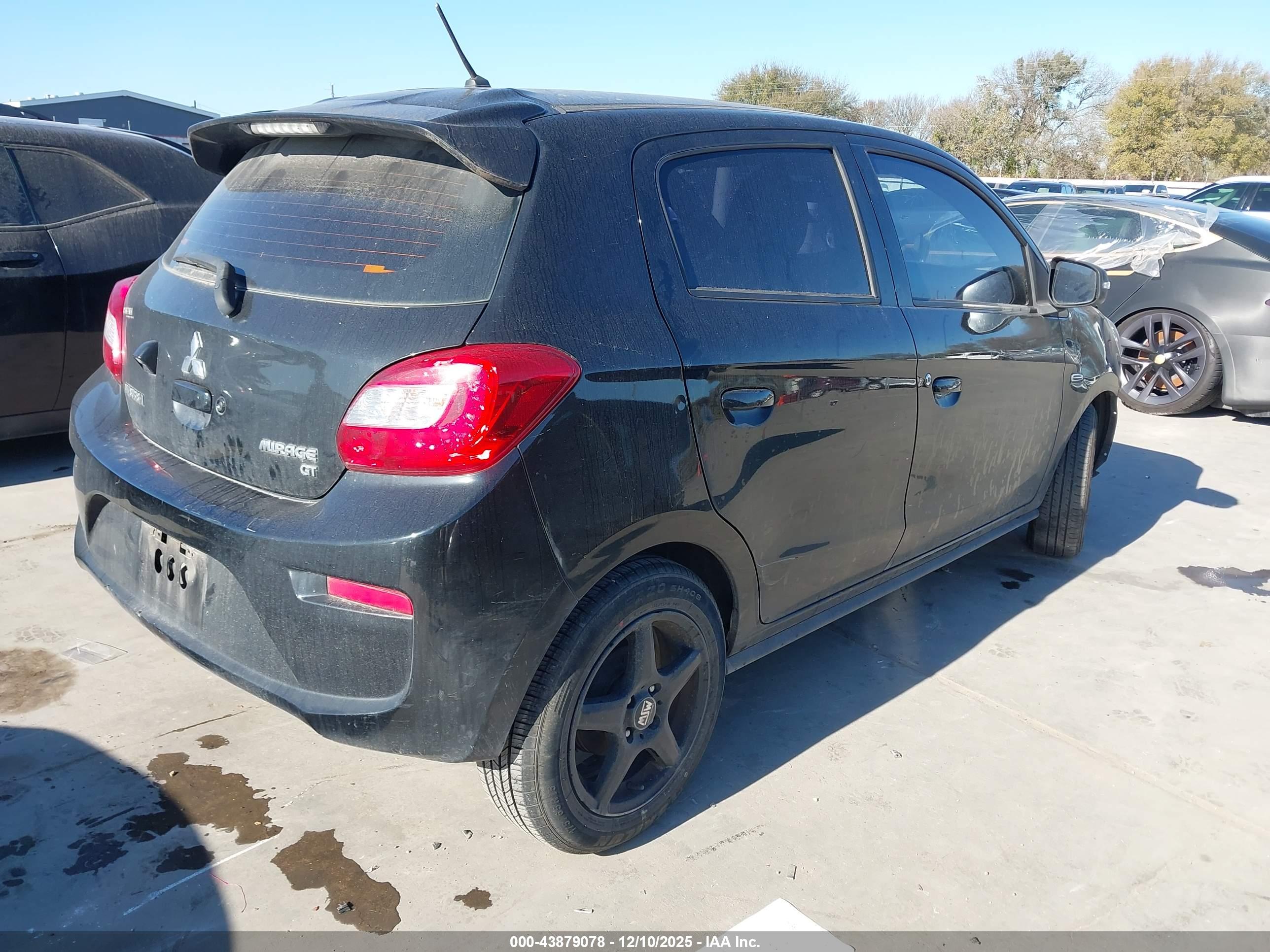MITSUBISHI MIRAGE image 4