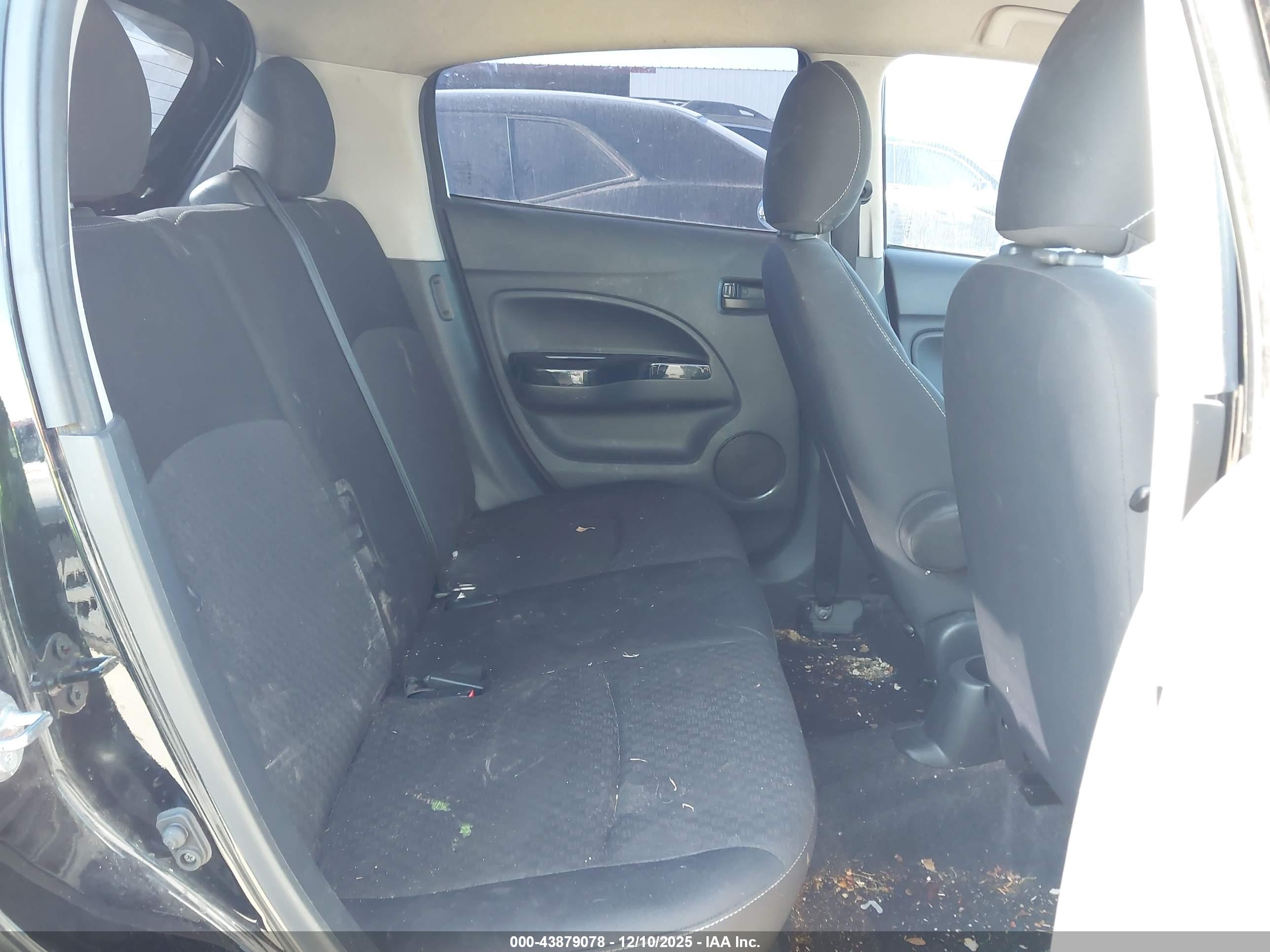MITSUBISHI MIRAGE image 8