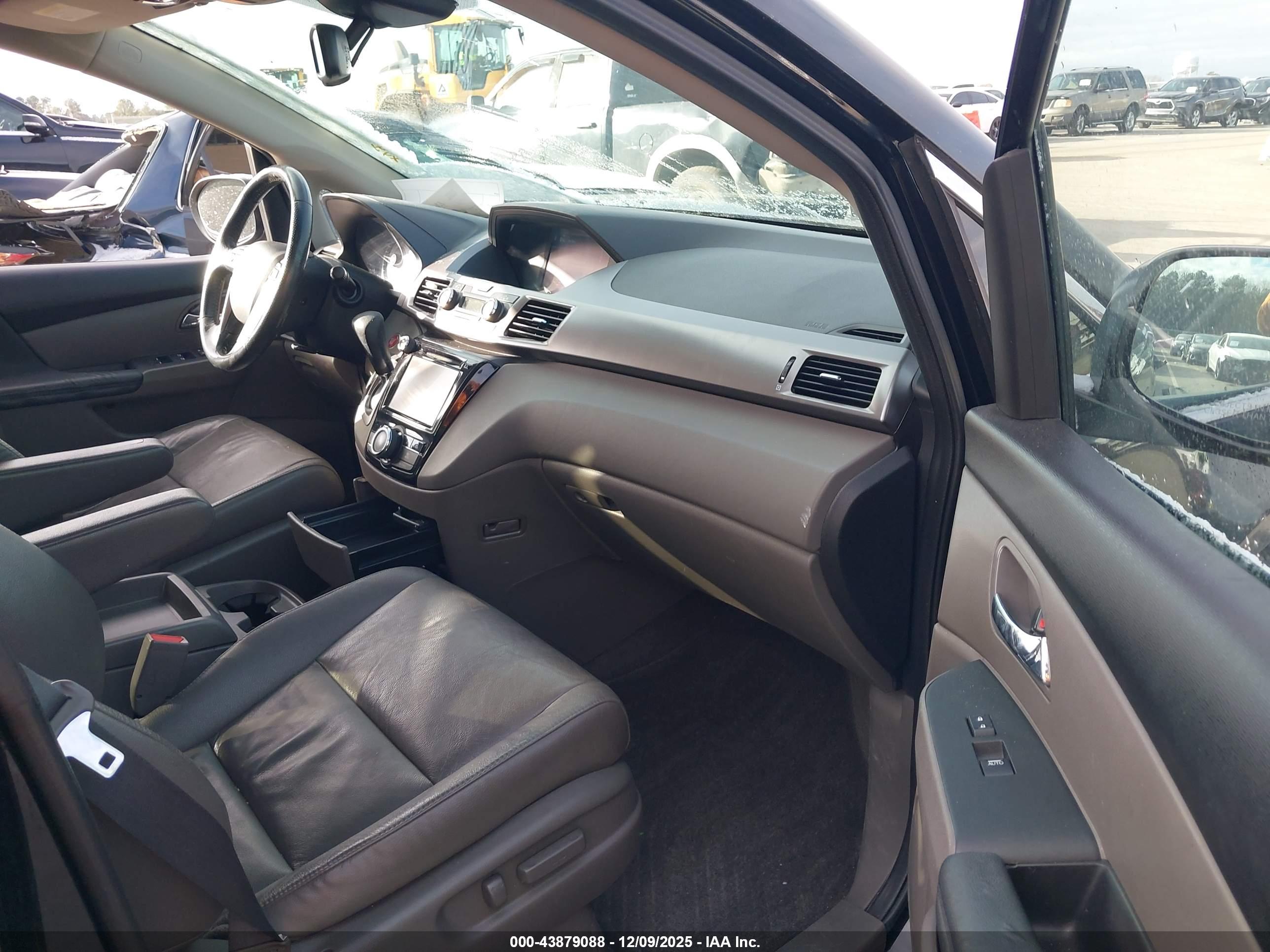 HONDA ODYSSEY image 5