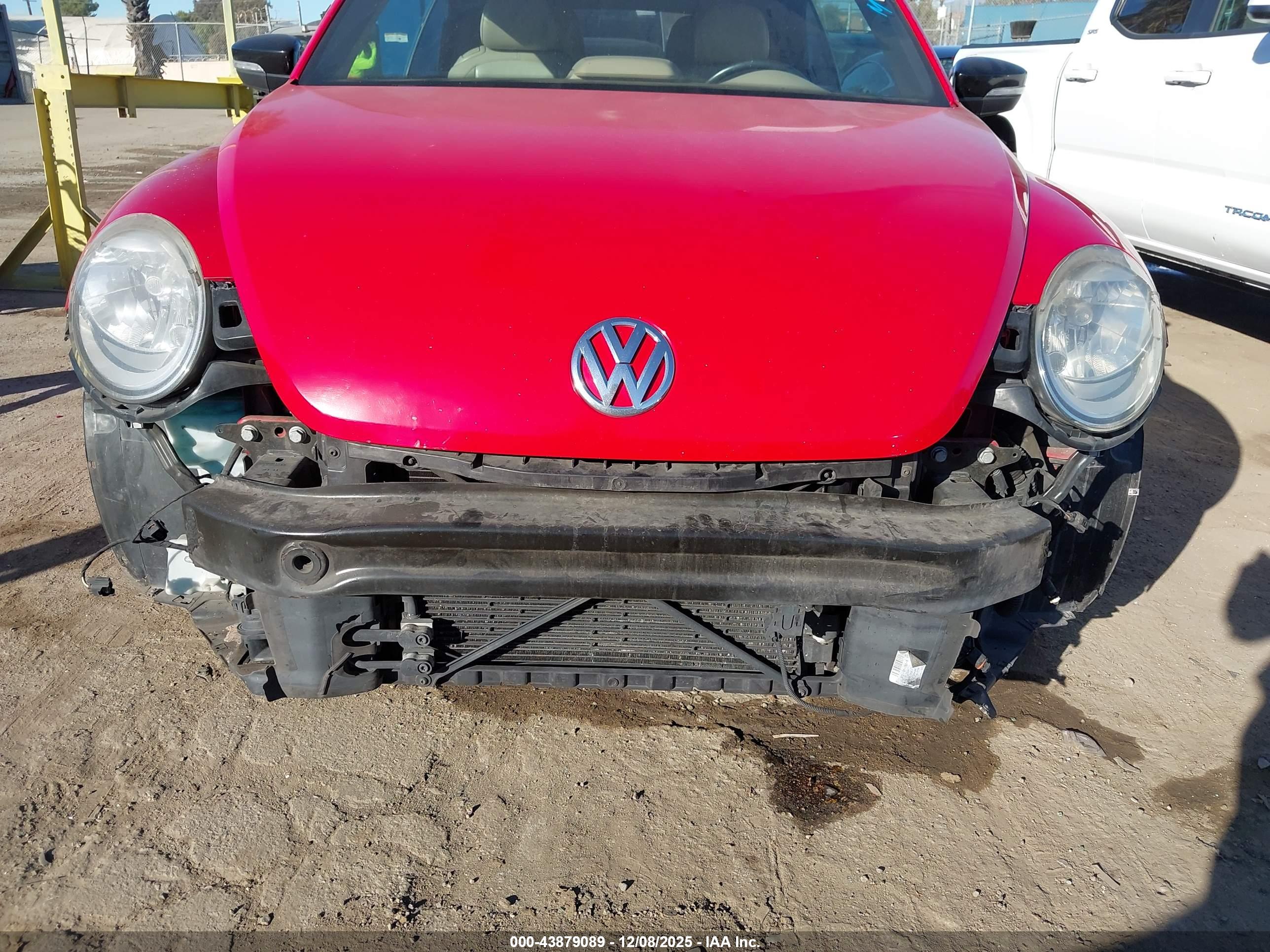 VOLKSWAGEN BEETLE image 6