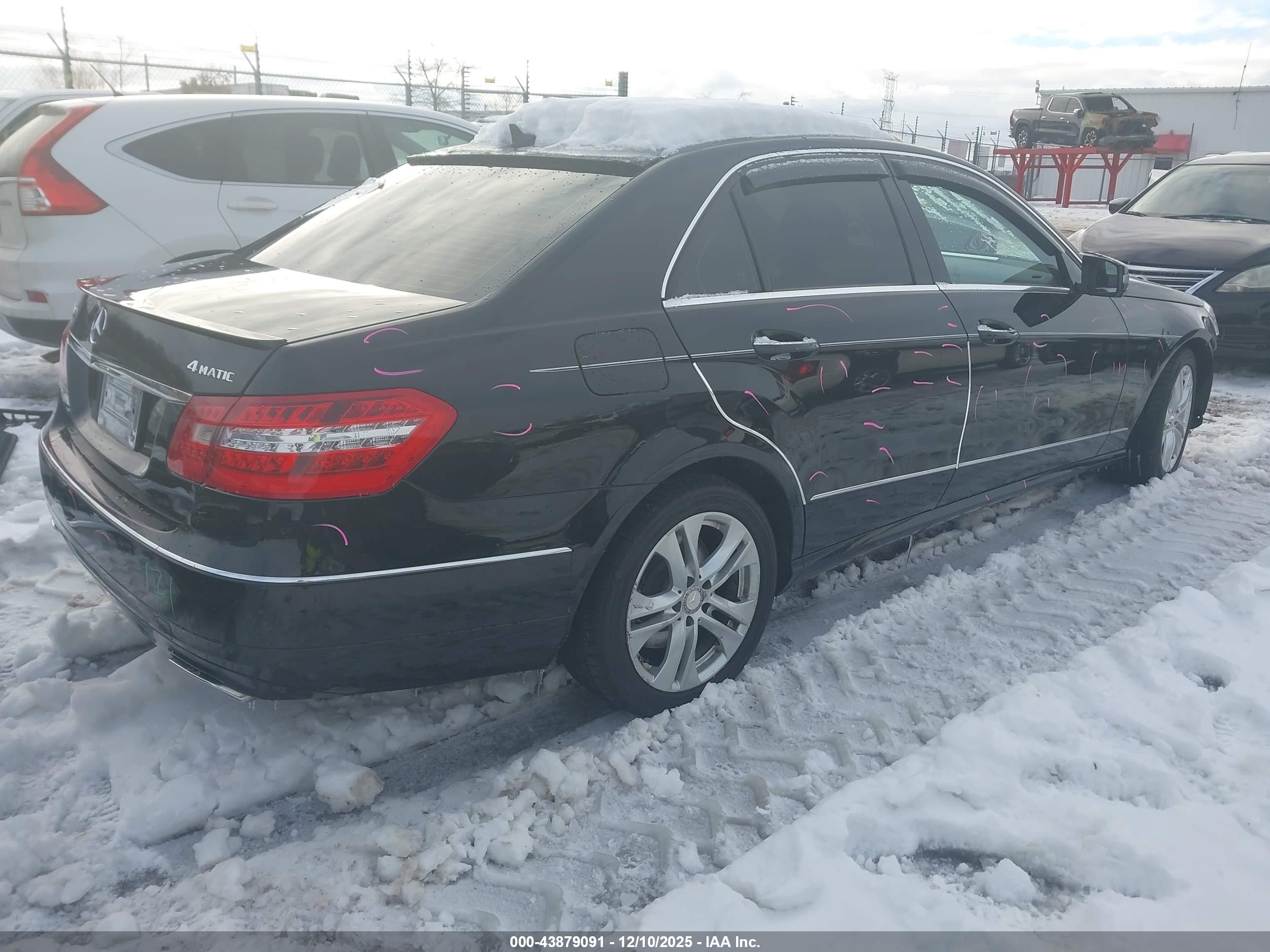 MERCEDES-BENZ E image 4
