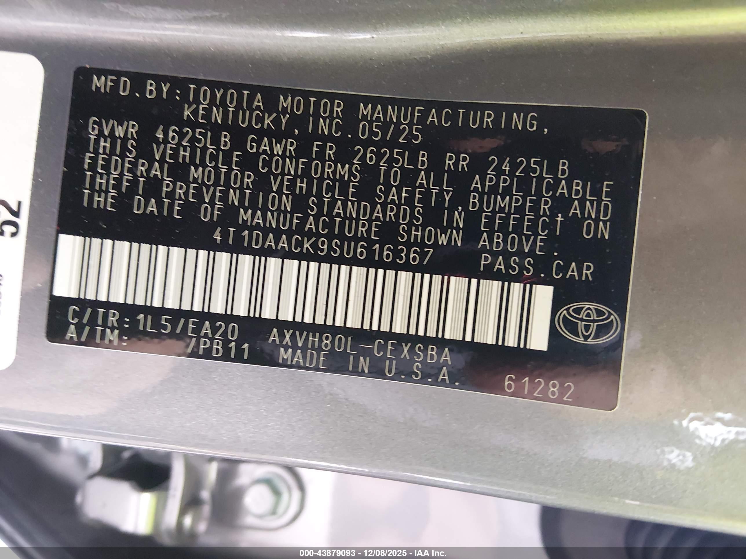 TOYOTA CAMRY image 9