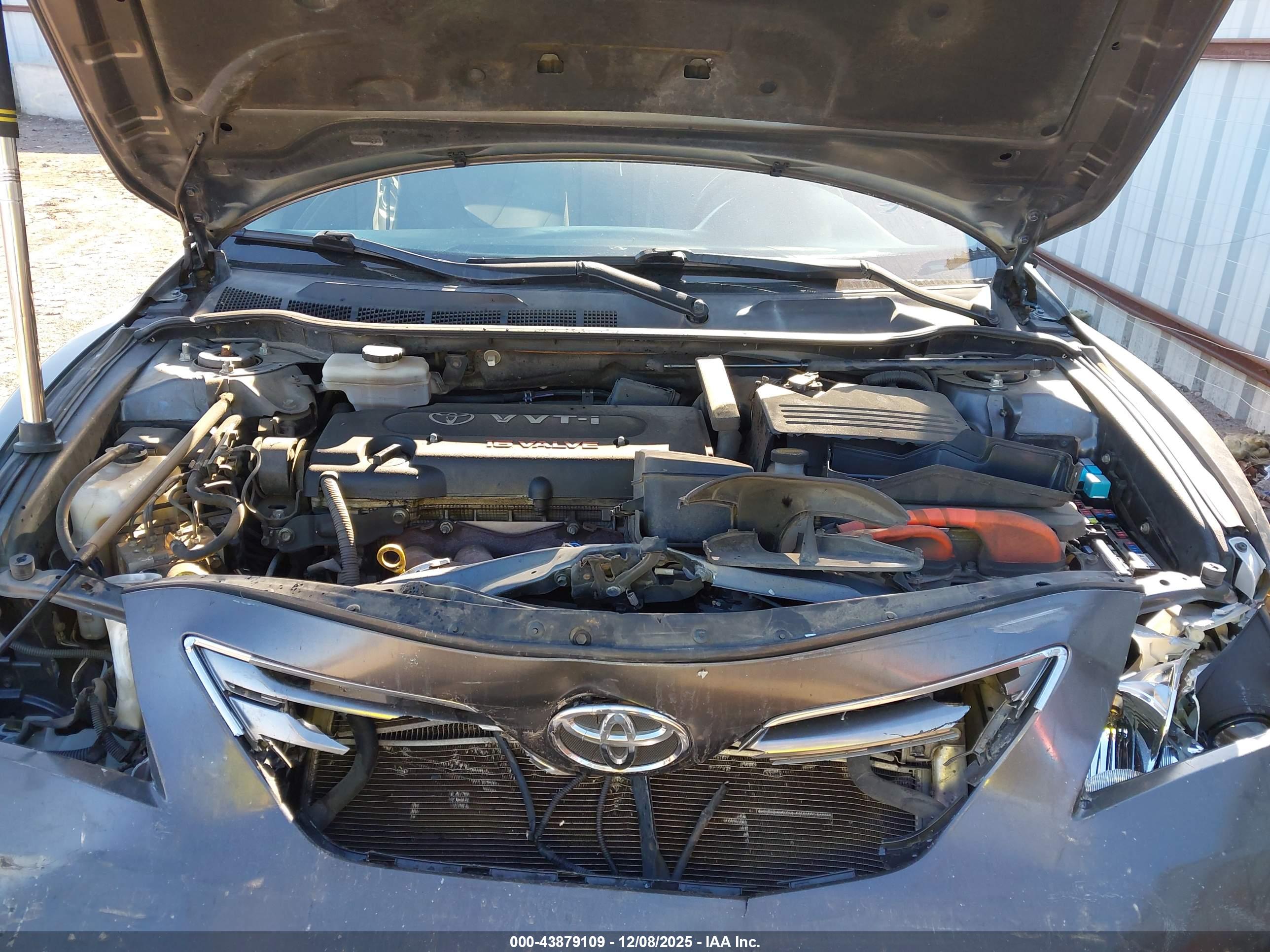 TOYOTA CAMRY image 10