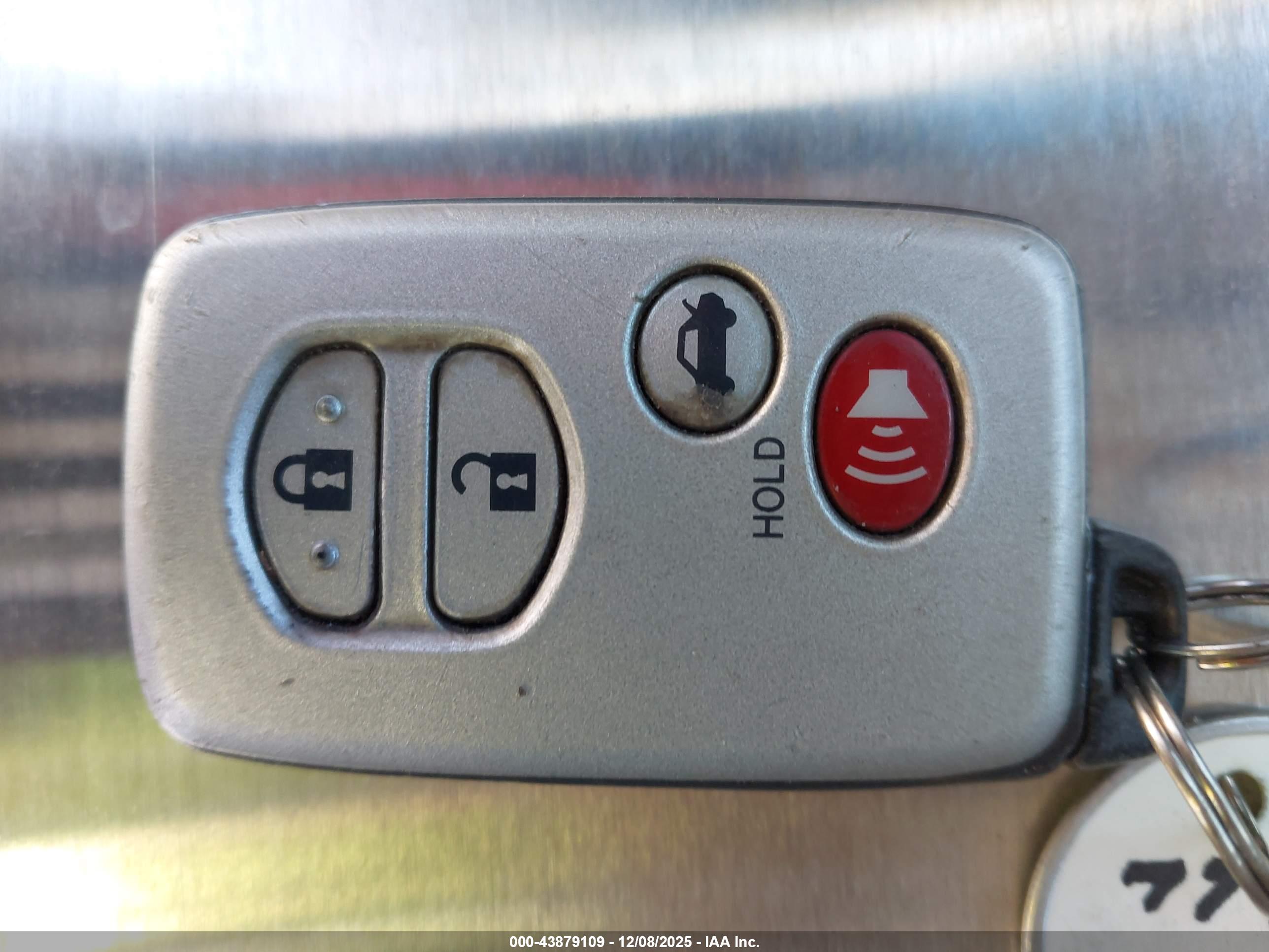 TOYOTA CAMRY image 11