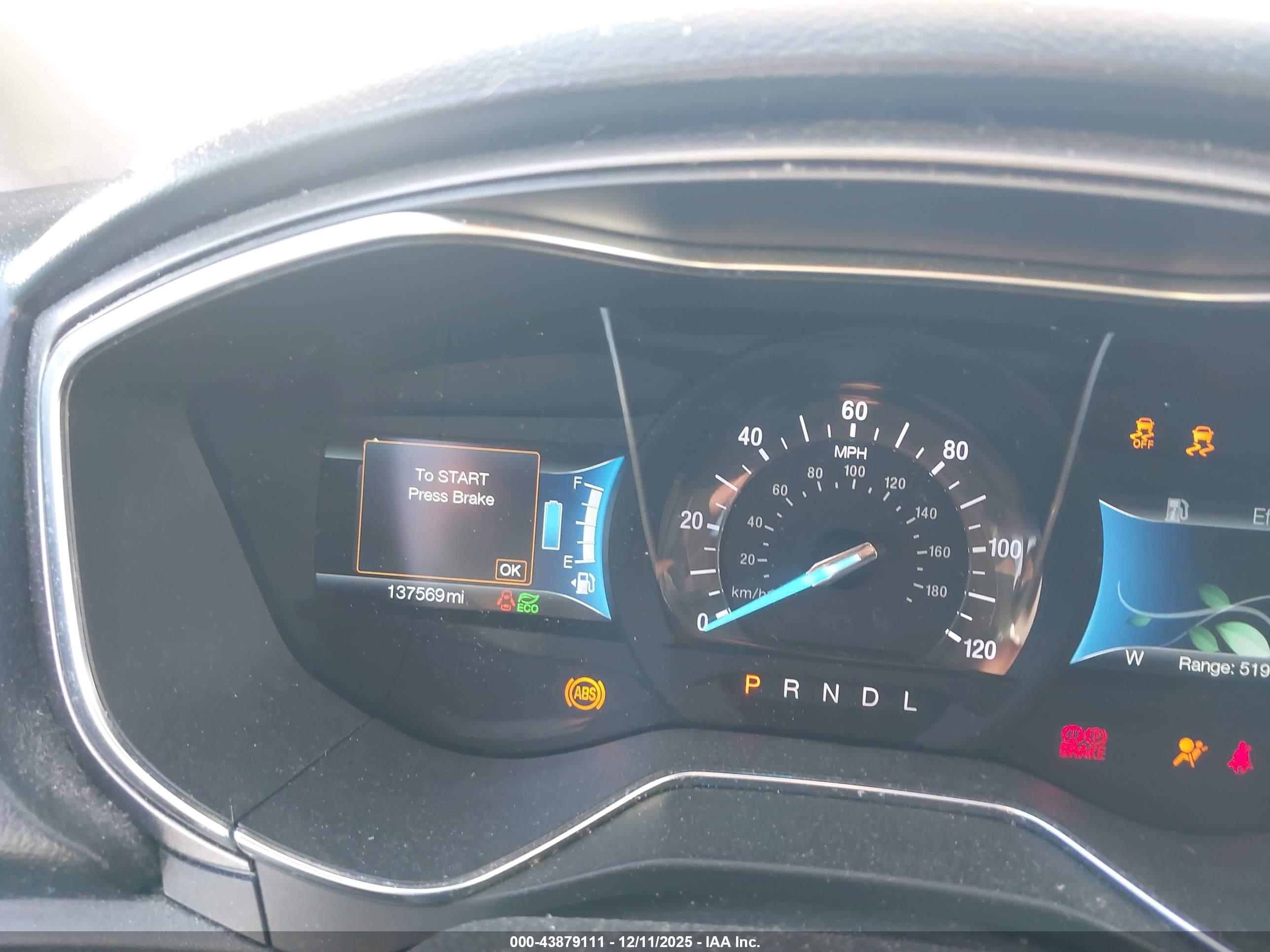 FORD FUSION image 7